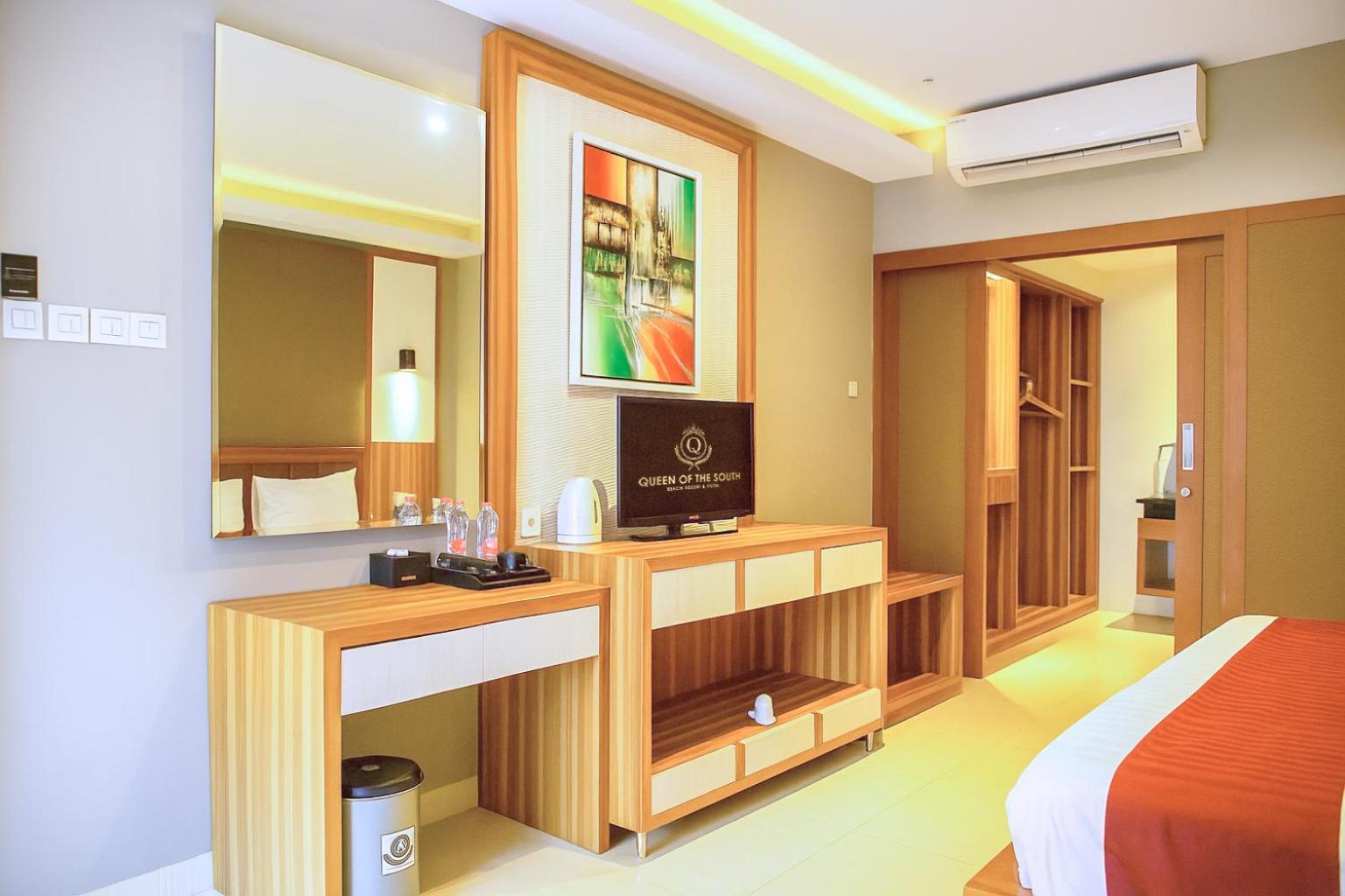 Deluxe King Room with Garden View