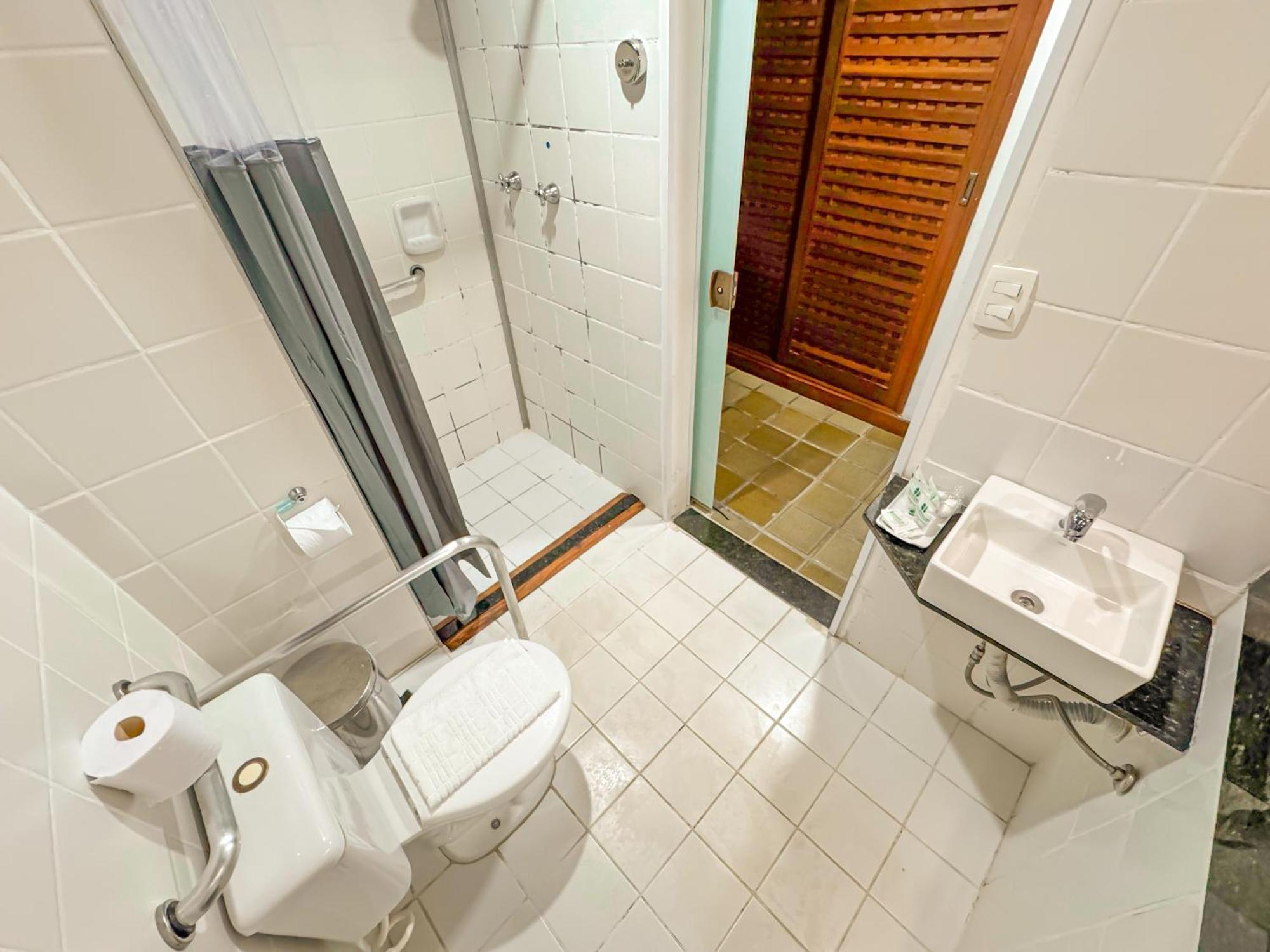 Luxury Swimming Pool Front - Disability Access