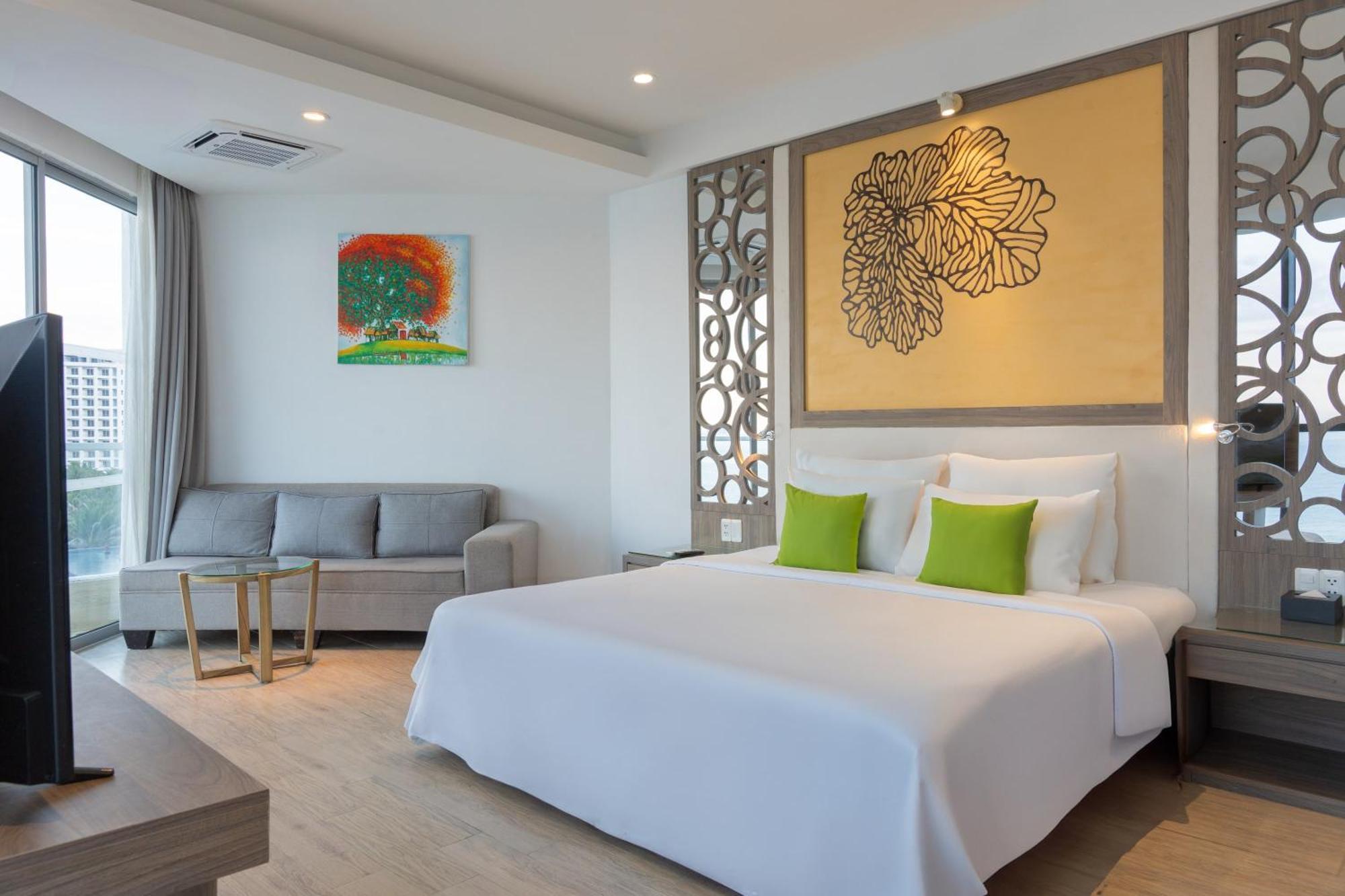 Luxury Triple Room