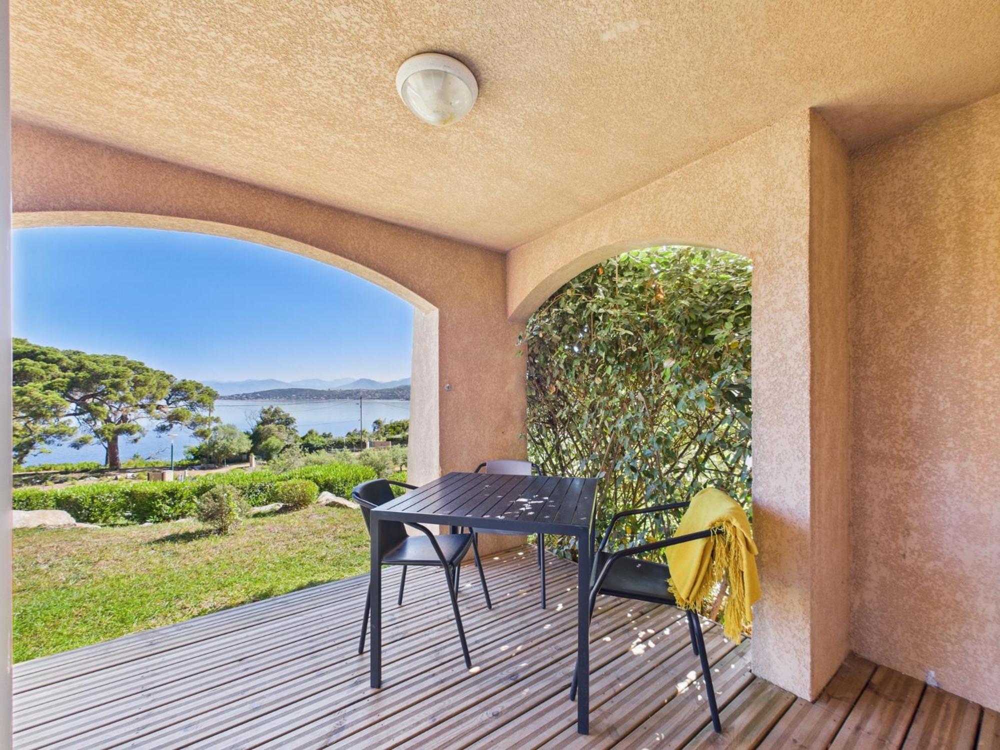 Estudio con terraza