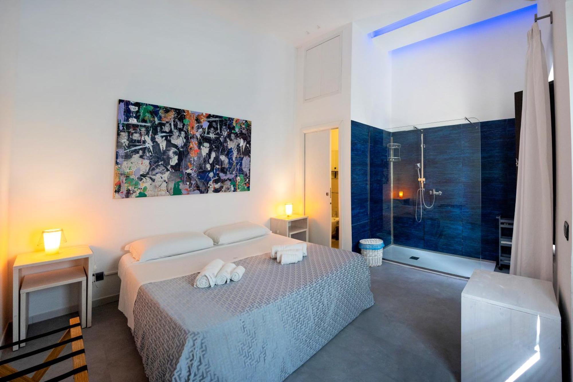 Deluxe Double Room with Shower