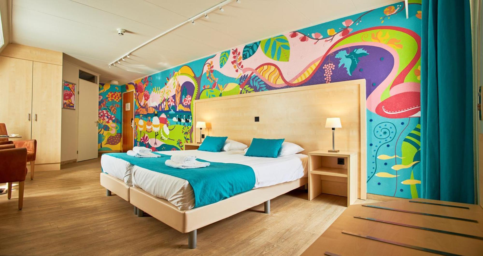 Large Twin Room,1686420916:JPEG