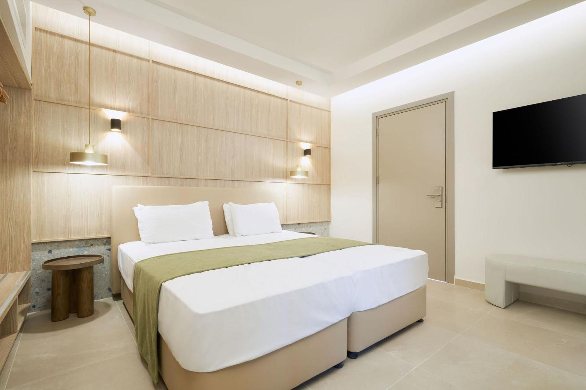 Zweibettzimmer mit Balkon