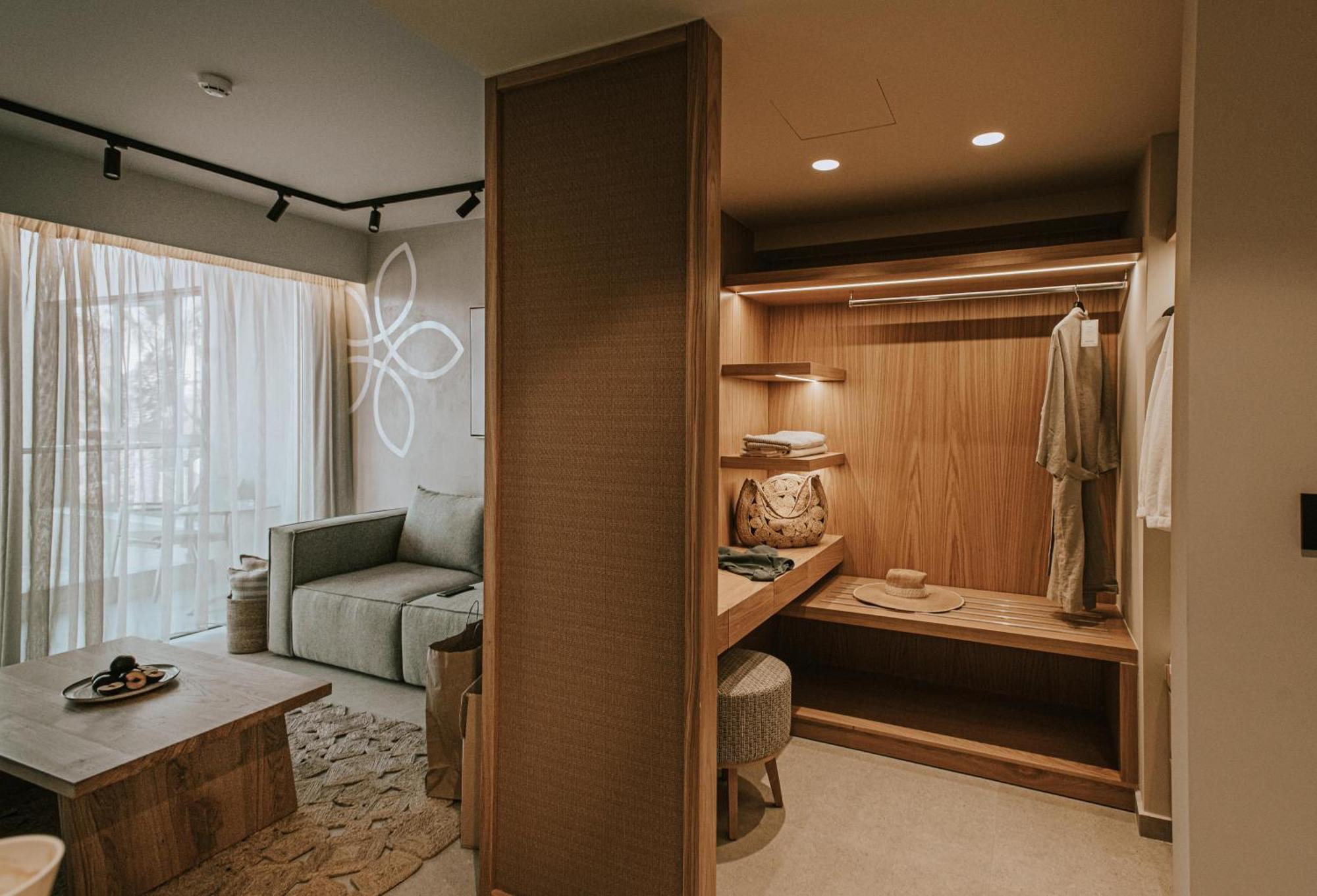 Superior Side Sea View Room
