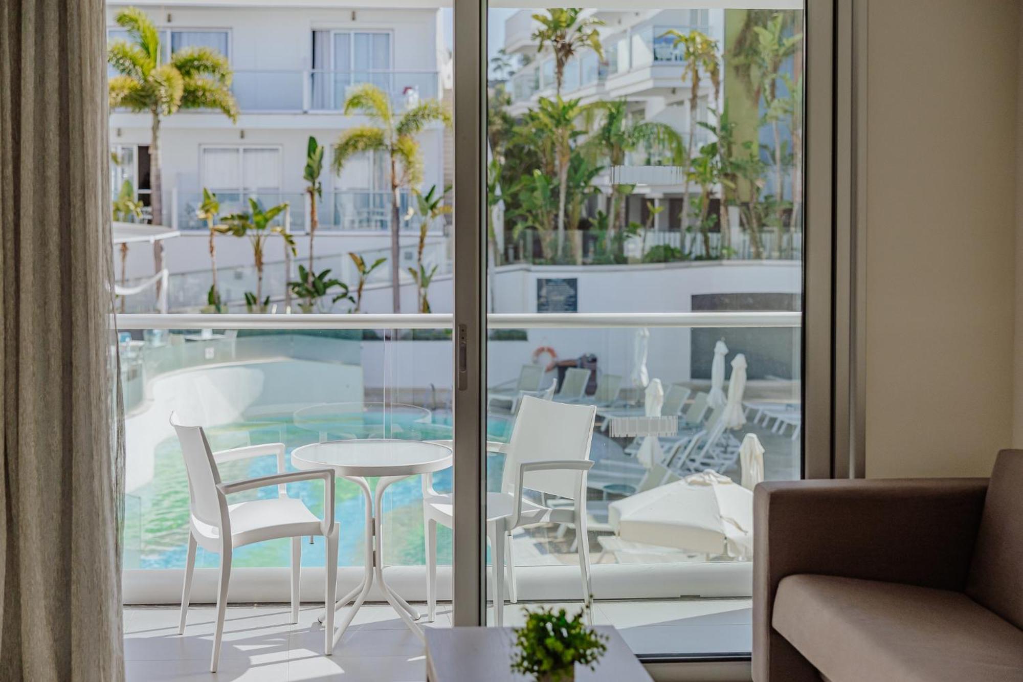 Habitación Doble con vistas a la piscina - 1 o 2 camas