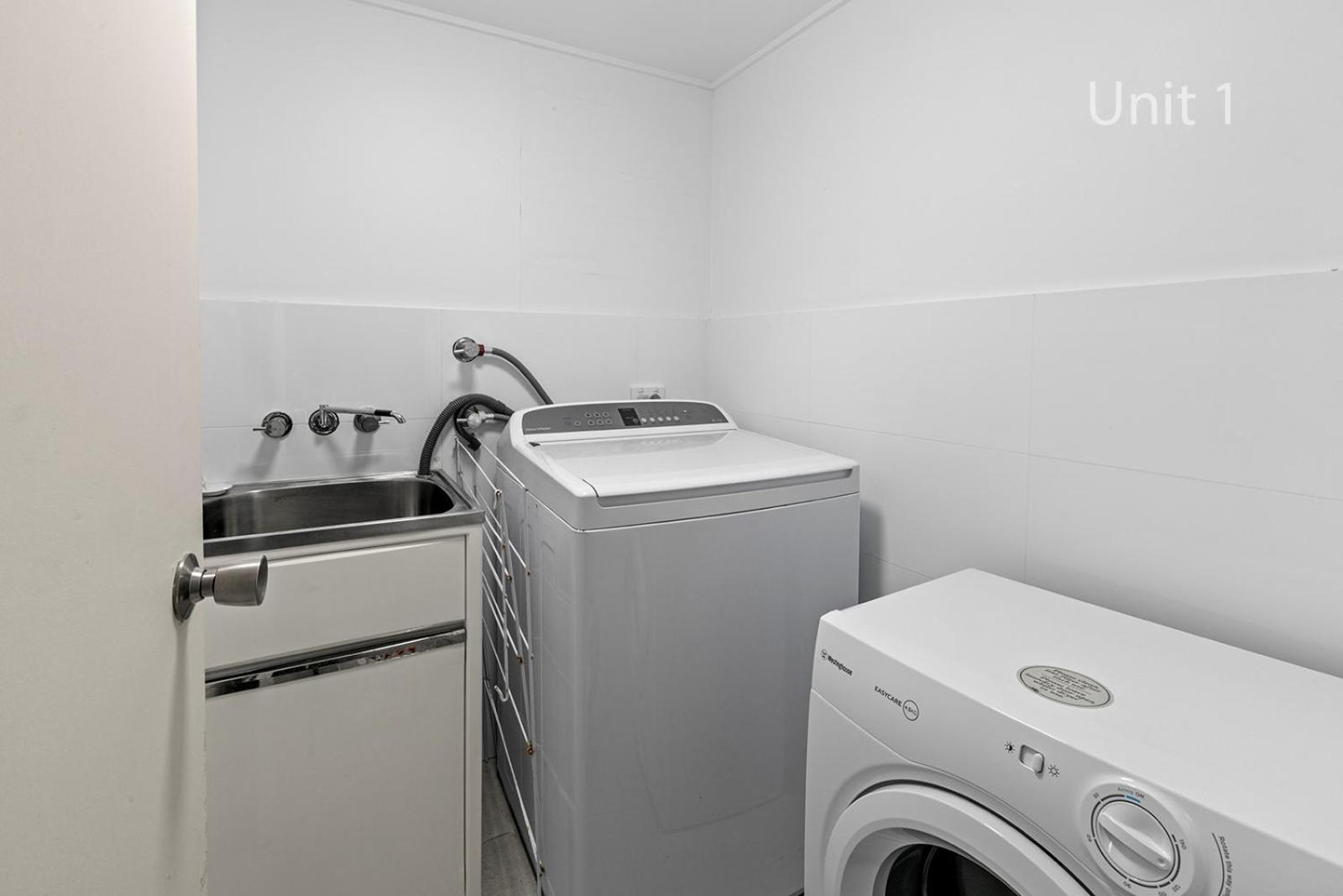 Three-Bedroom Apartment with Ocean View - Ground Floor