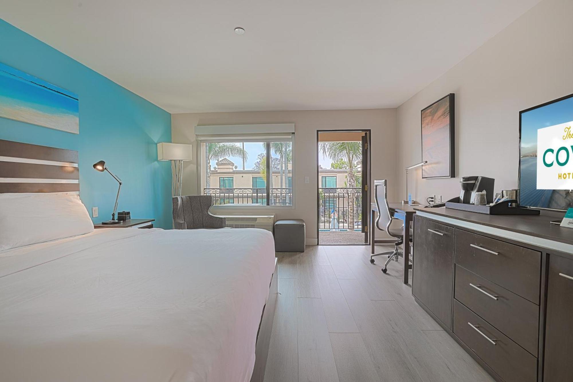 Habitación Deluxe con cama extragrande y patio - No fumadores