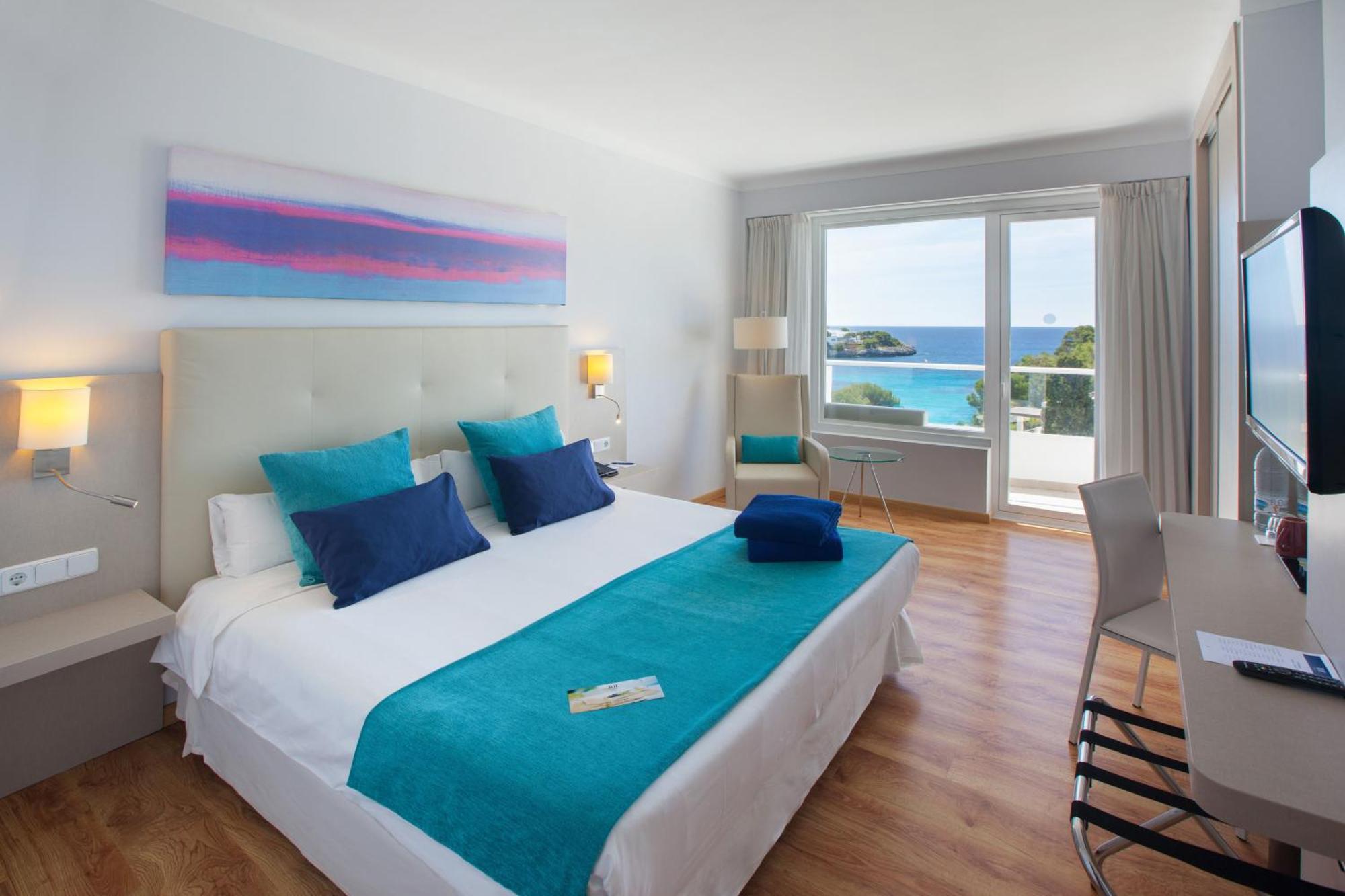 Double or Twin Room Sea View,1692086133:JPEG