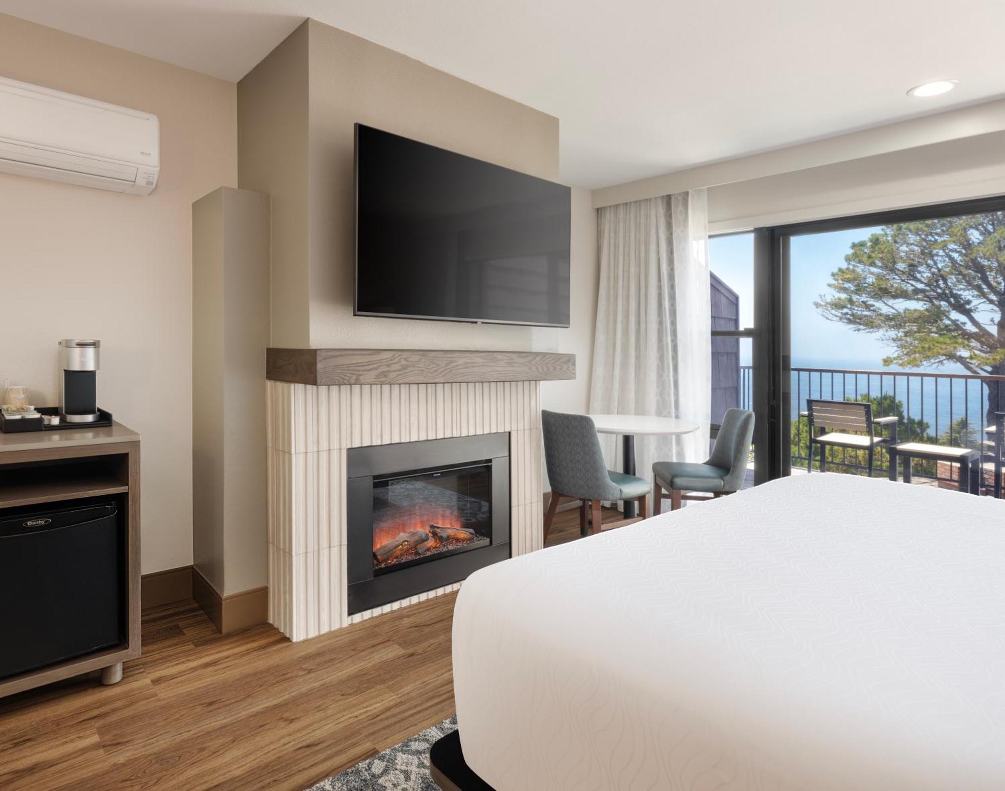 Habitación Estándar con cama extragrande y vistas al océano