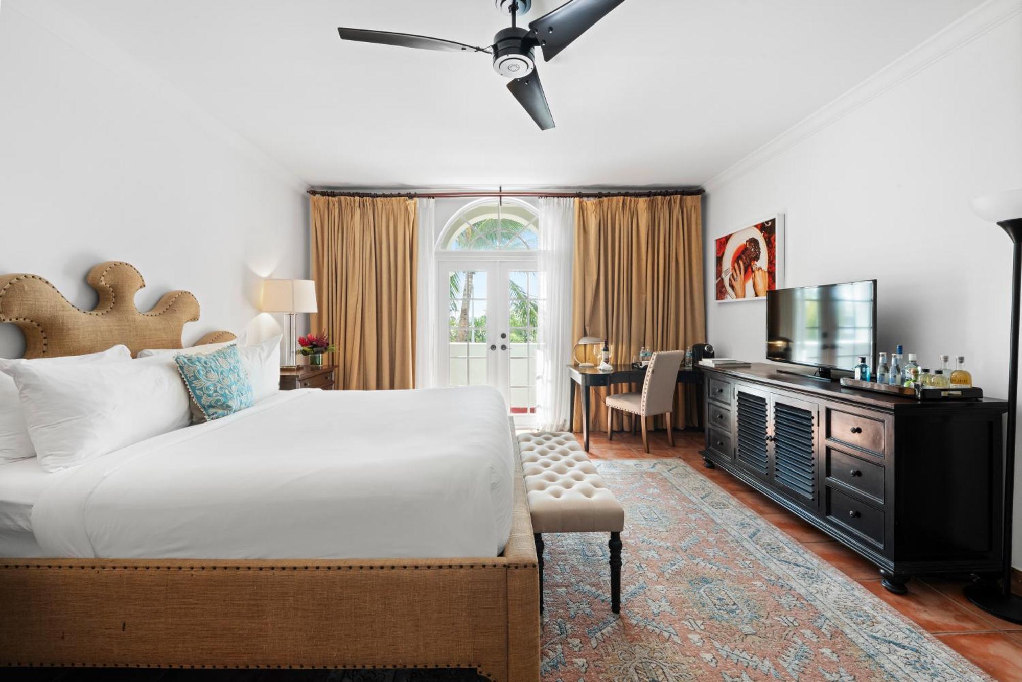 Suite Estudio con cama extragrande y vistas