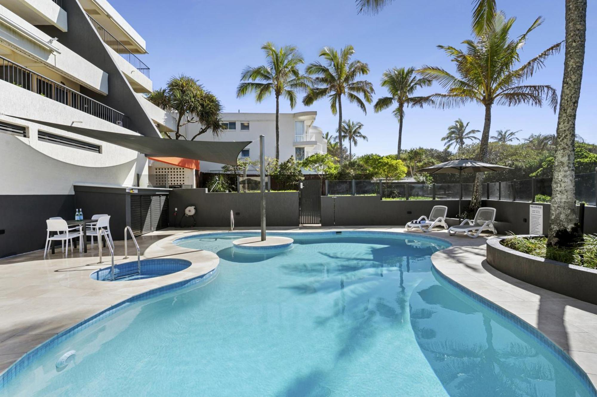 Three Bedroom Ocean View Level 3 Unit 12