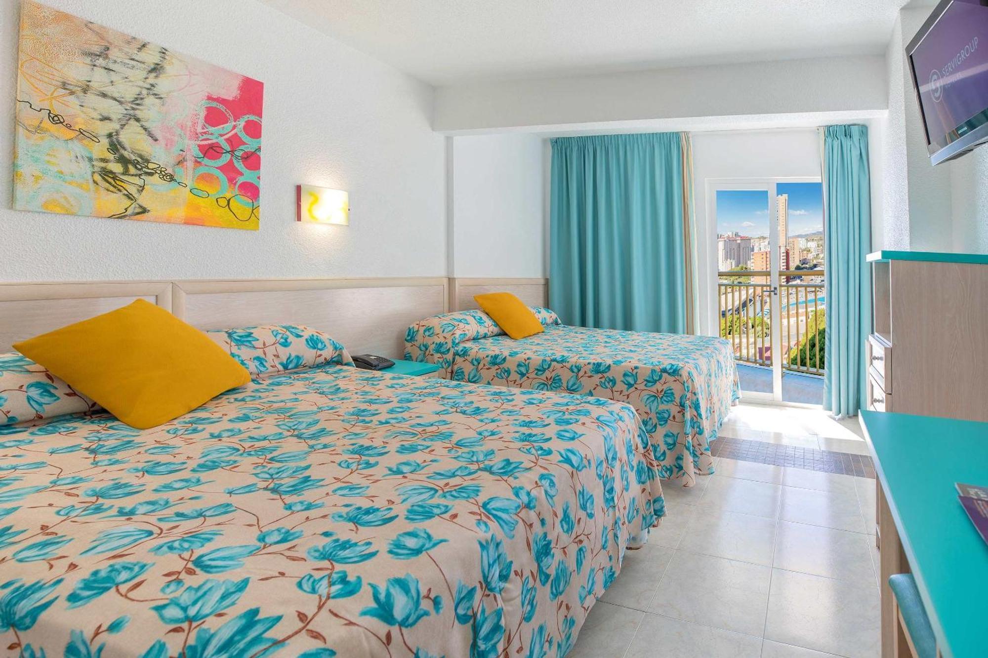 Double or Twin Room 2 Extra Beds