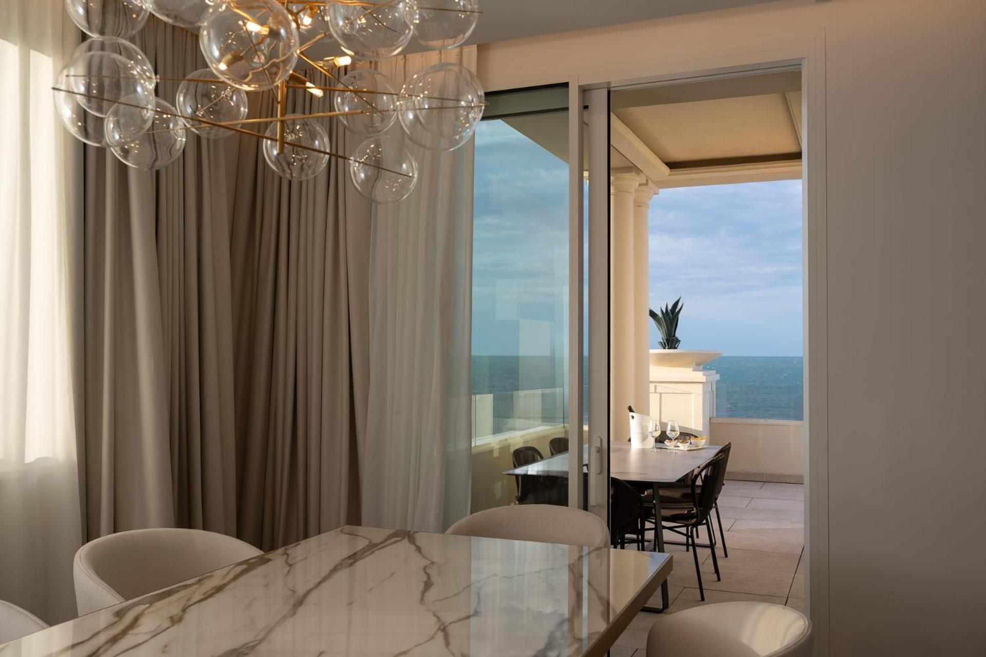 King Suite with Spa Bath
