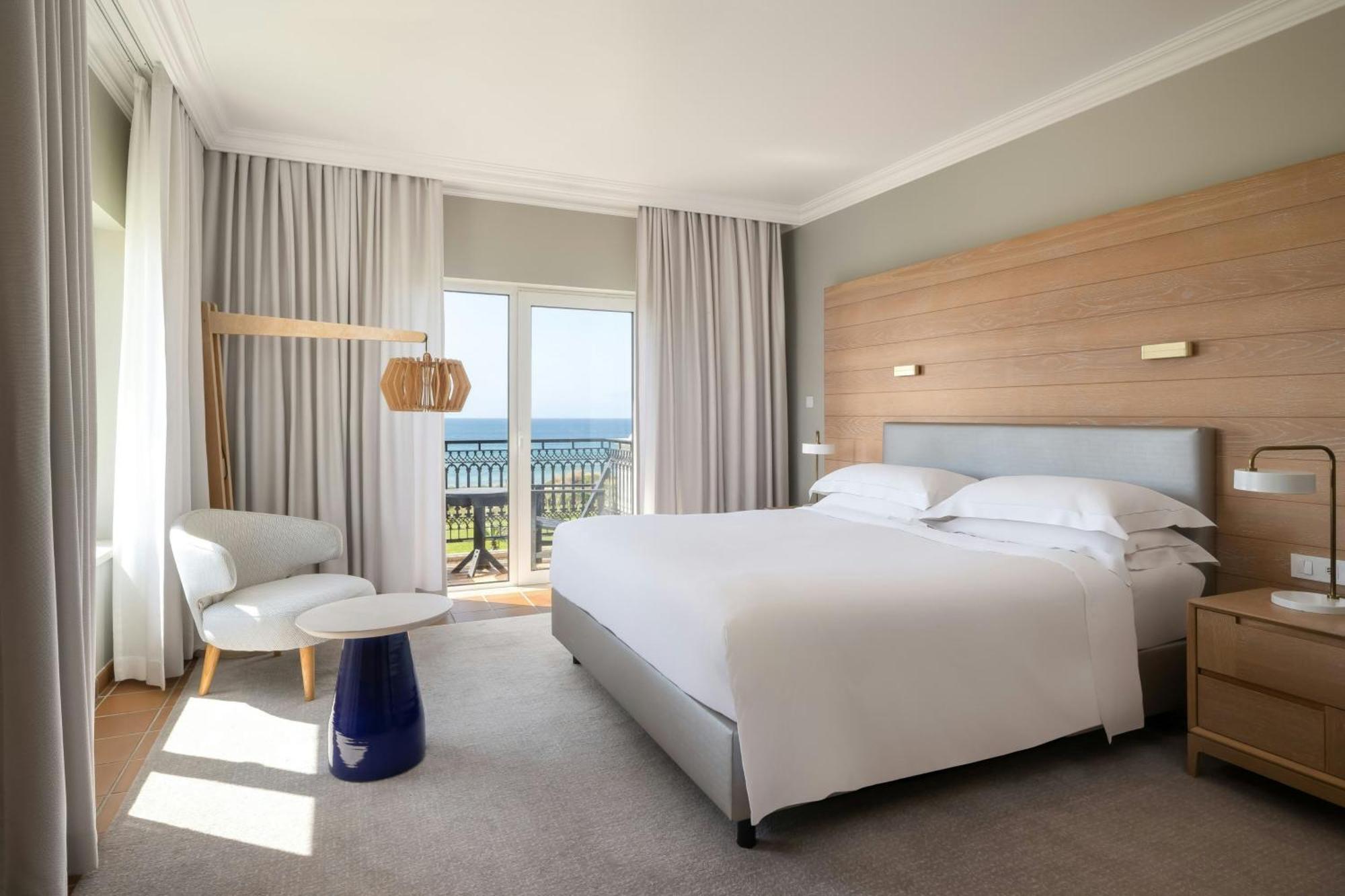 One-Bedroom Premium King Suite Oceanfront