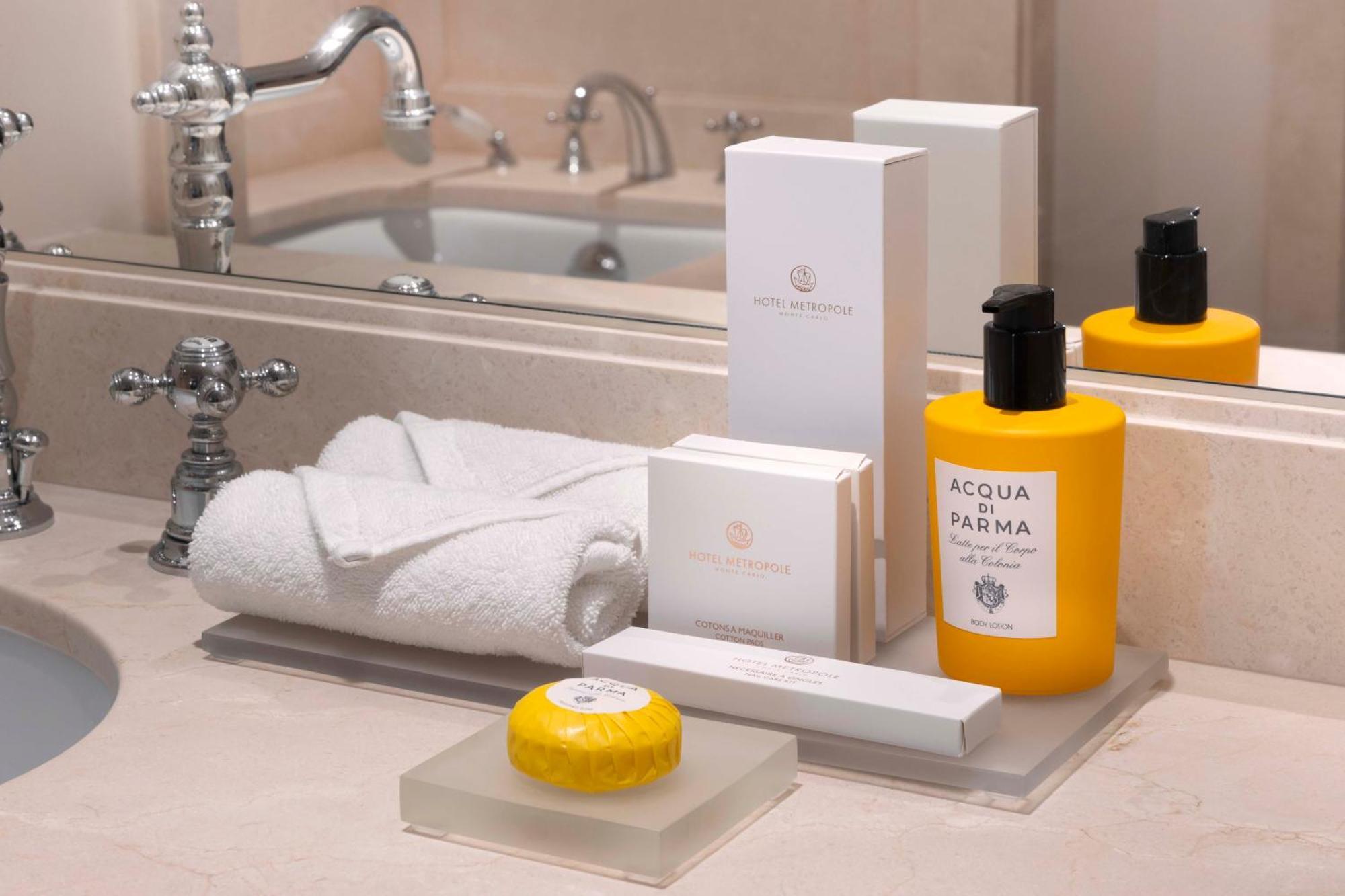 Deluxe Premium Suite