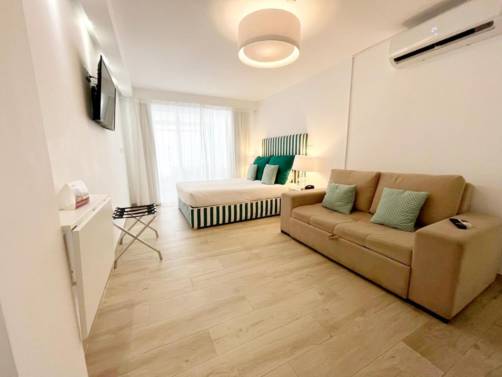 Quarto Duplo