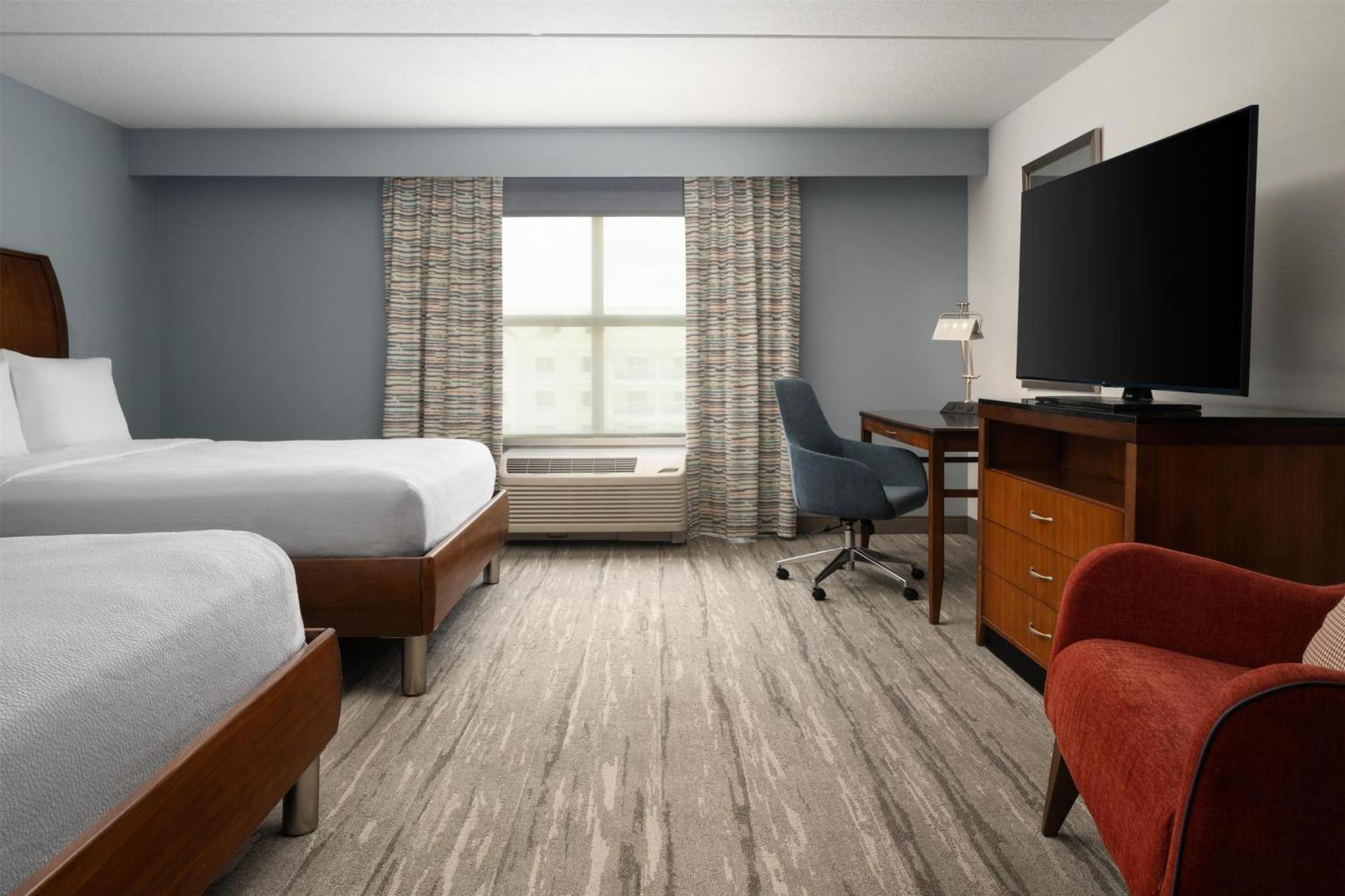 Queen Room Two Queen Beds Mobility Hearing Access