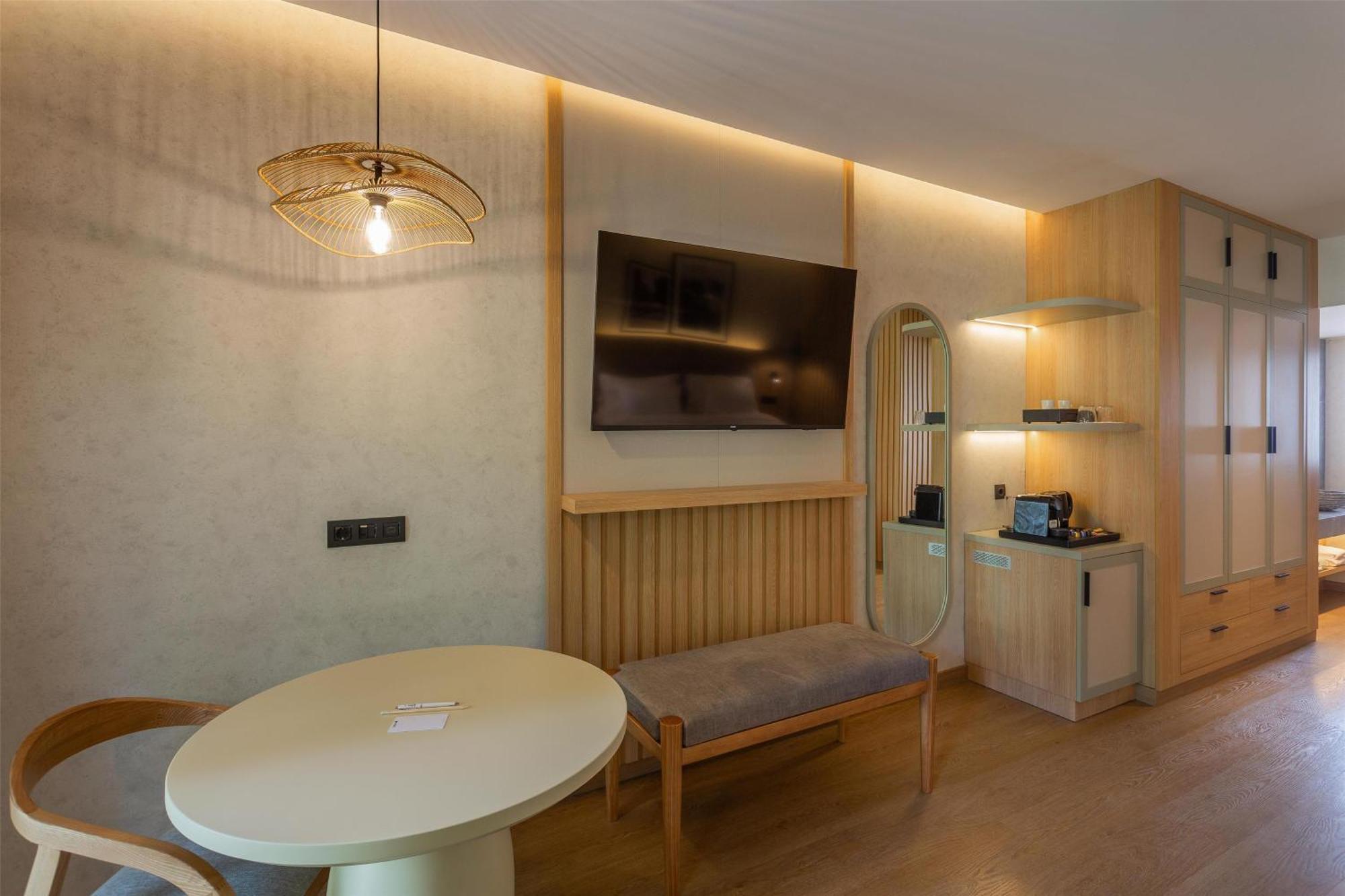 Junior Suite Balcony