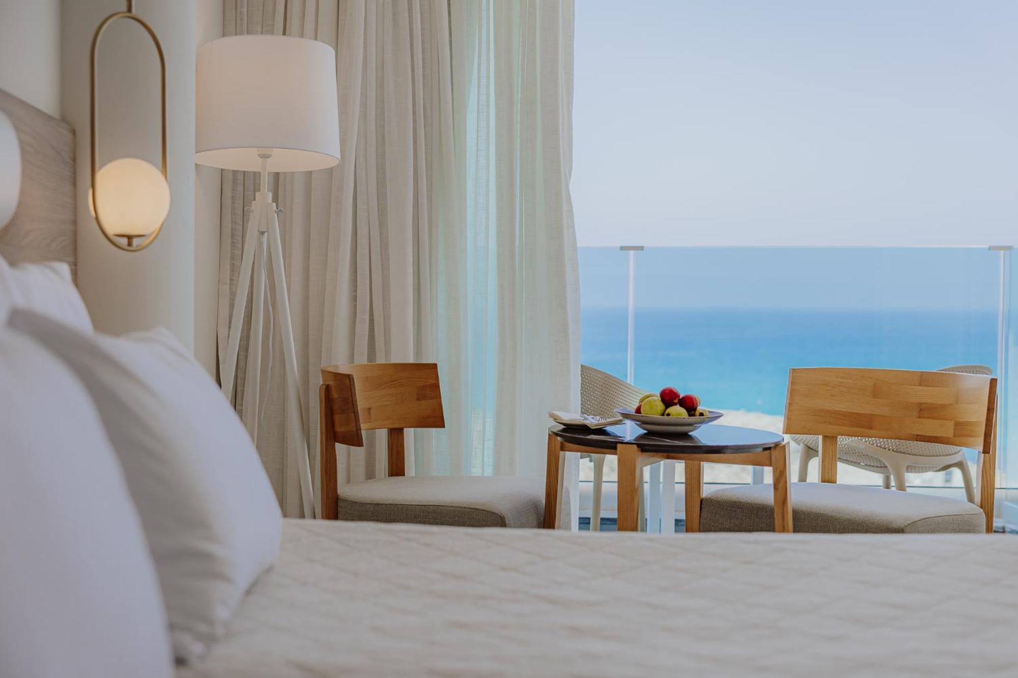 Penthouse Twin Room Sea View,1698883309:JPEG