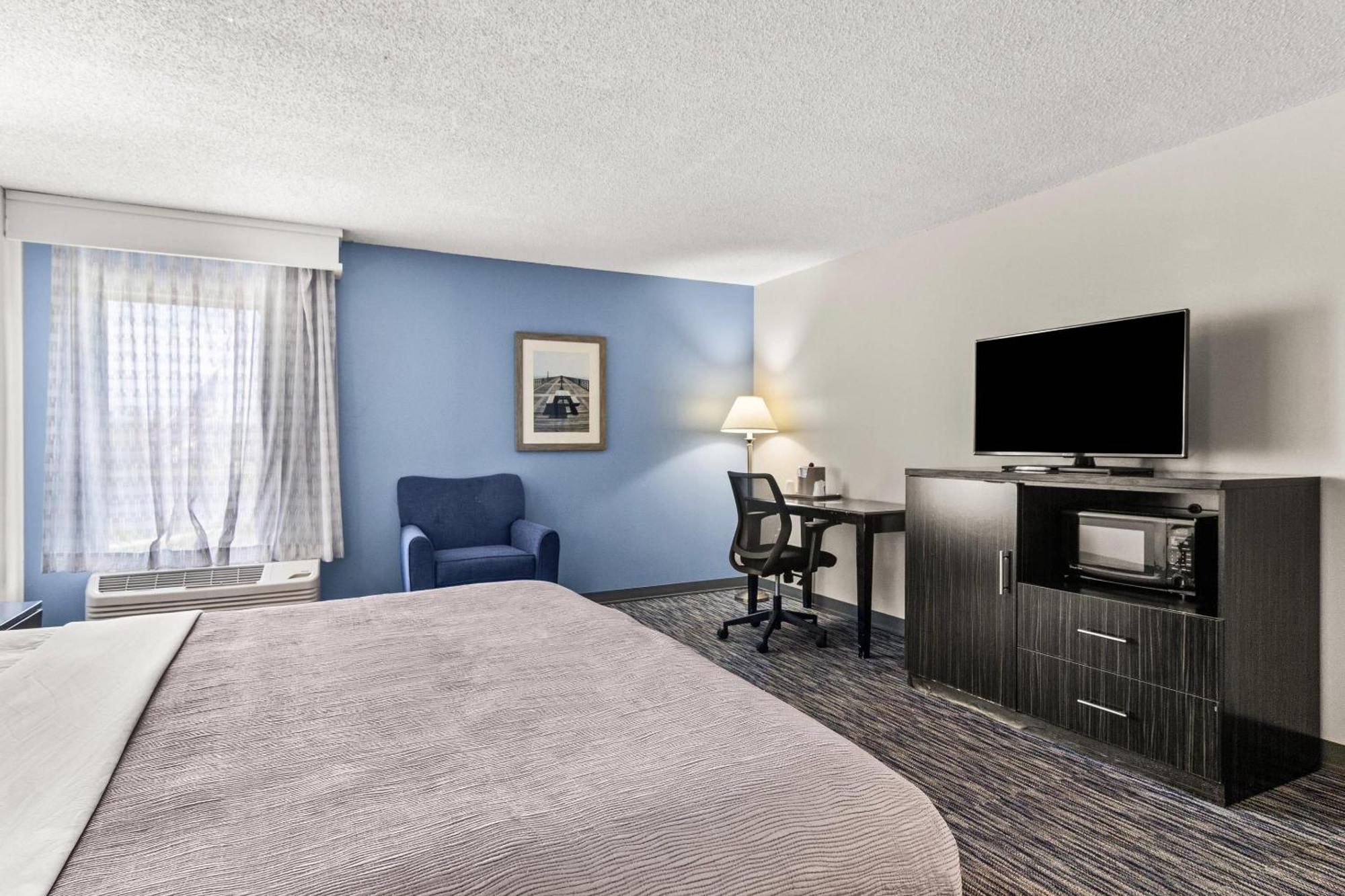 King Room Roll Shower Disability Access or Non Smoking