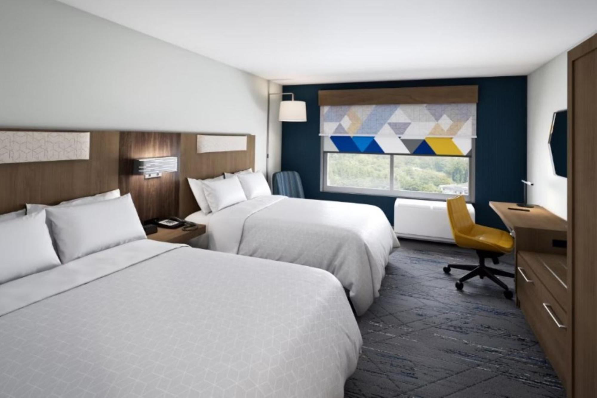 Standard Room with Two Queen Beds