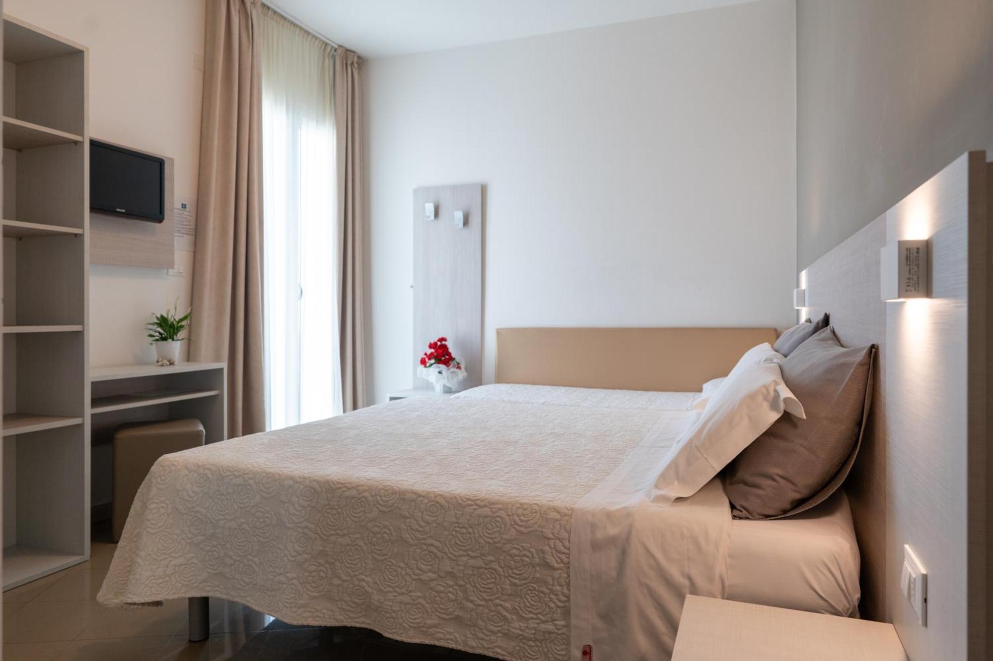 Double Room - Single Use