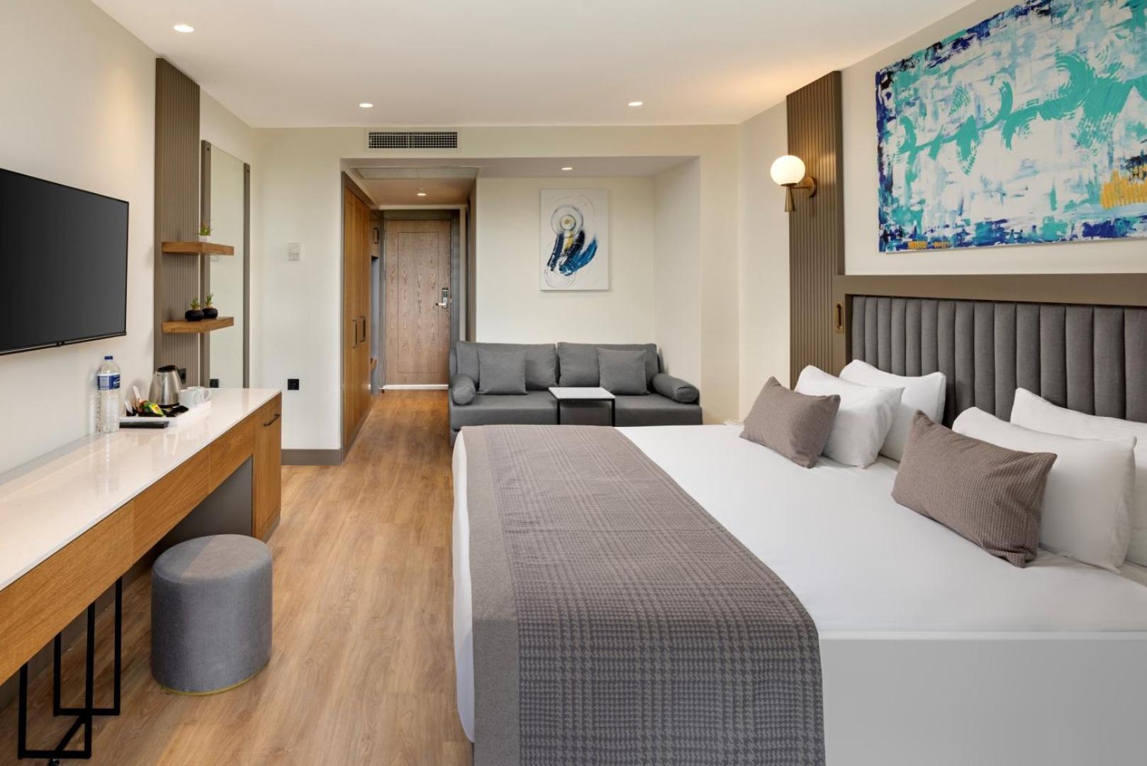 SUPERIOR STANDARD ROOM