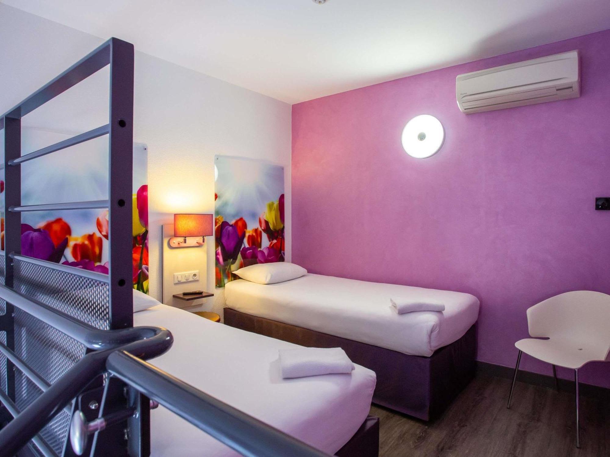 Standard Family Suite One Double Bed Twin Beds