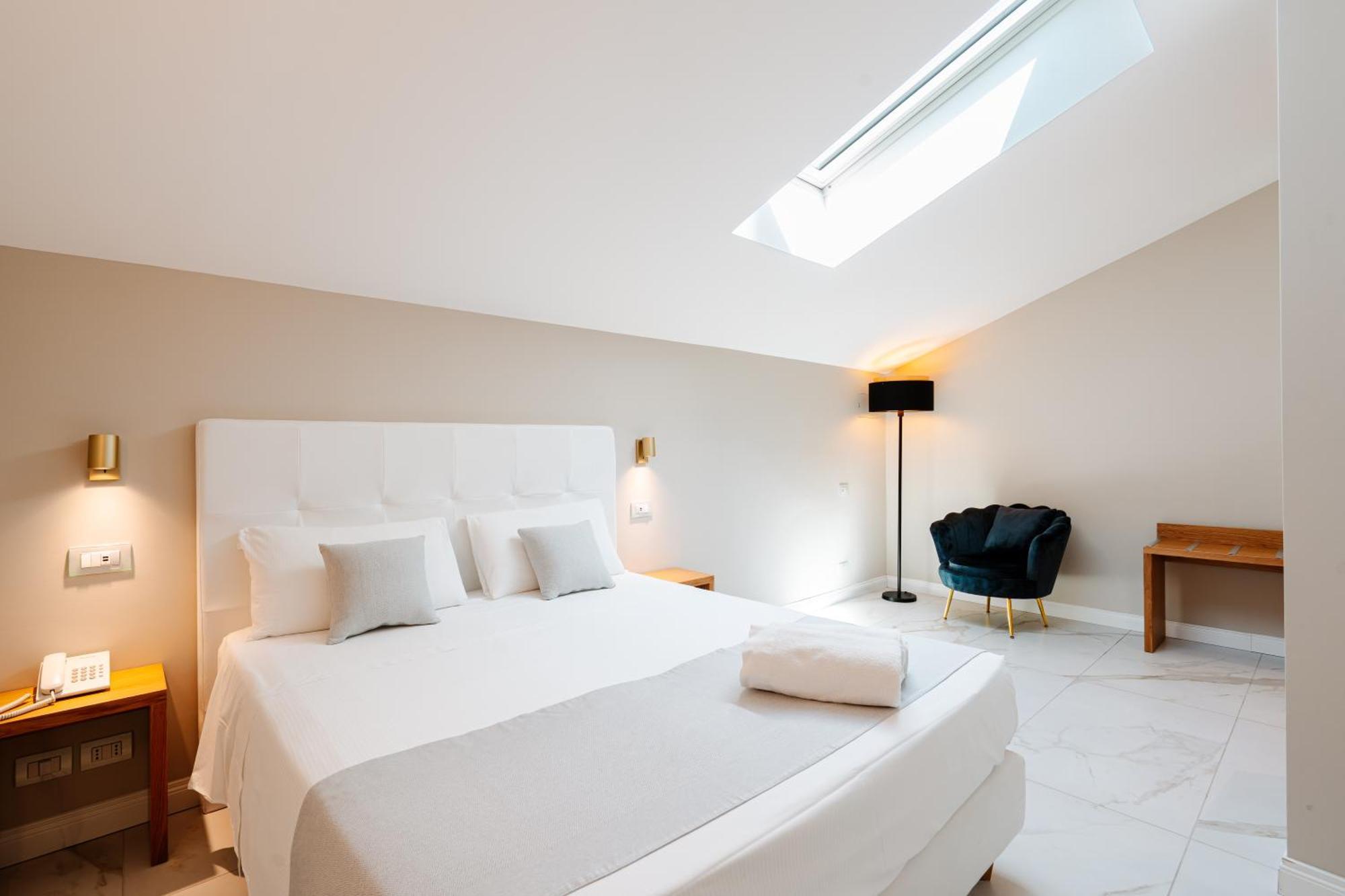 Doppel-/Zweibettzimmer - Dachgeschoss
