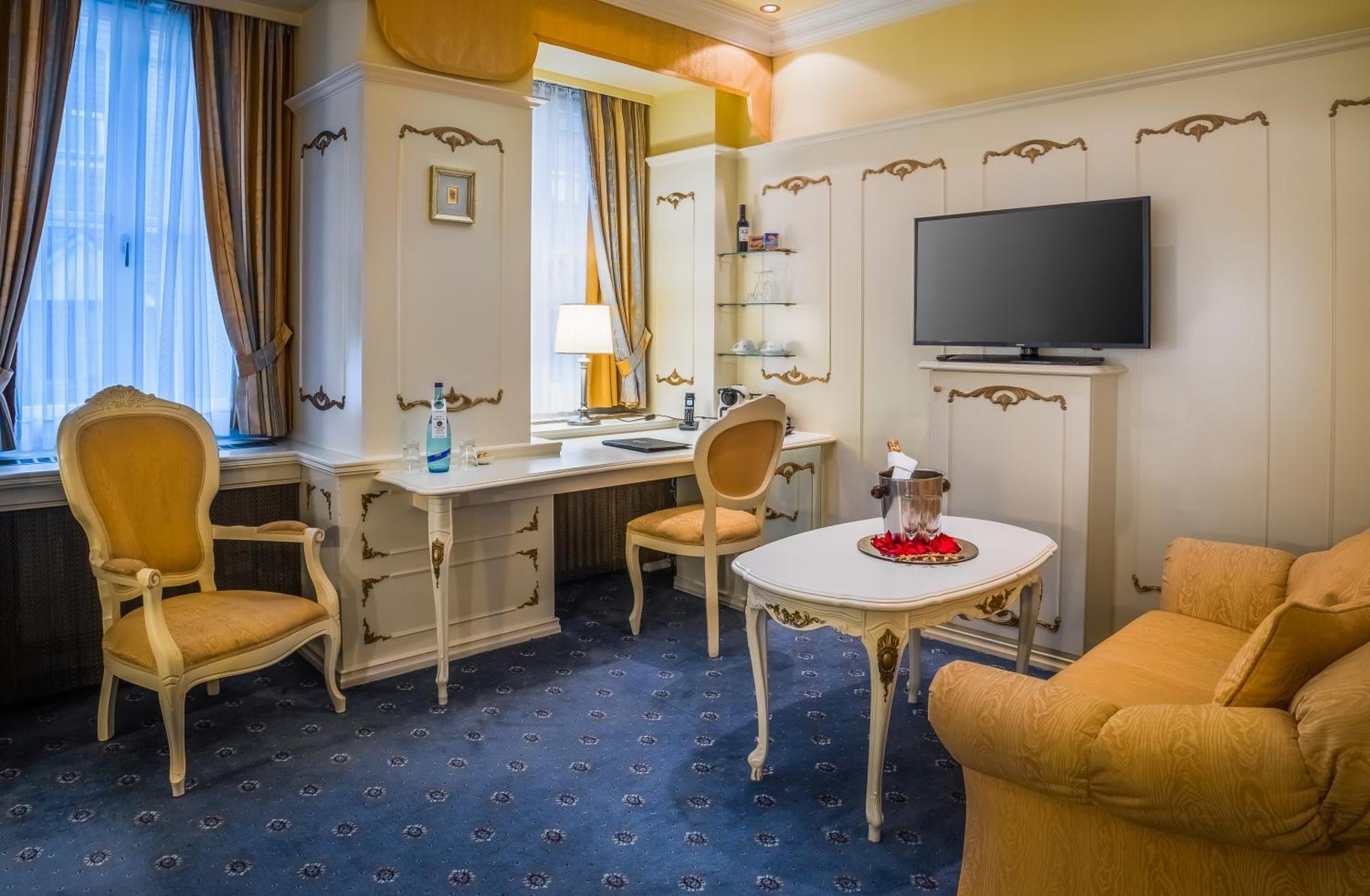 Junior Suite
