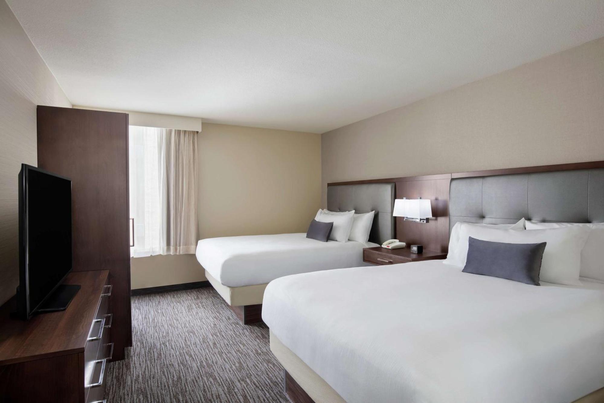 Two-Room Suite Two Queen Beds Mobility Access