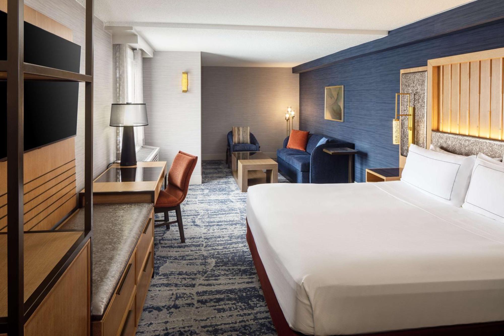 Junior King Suite