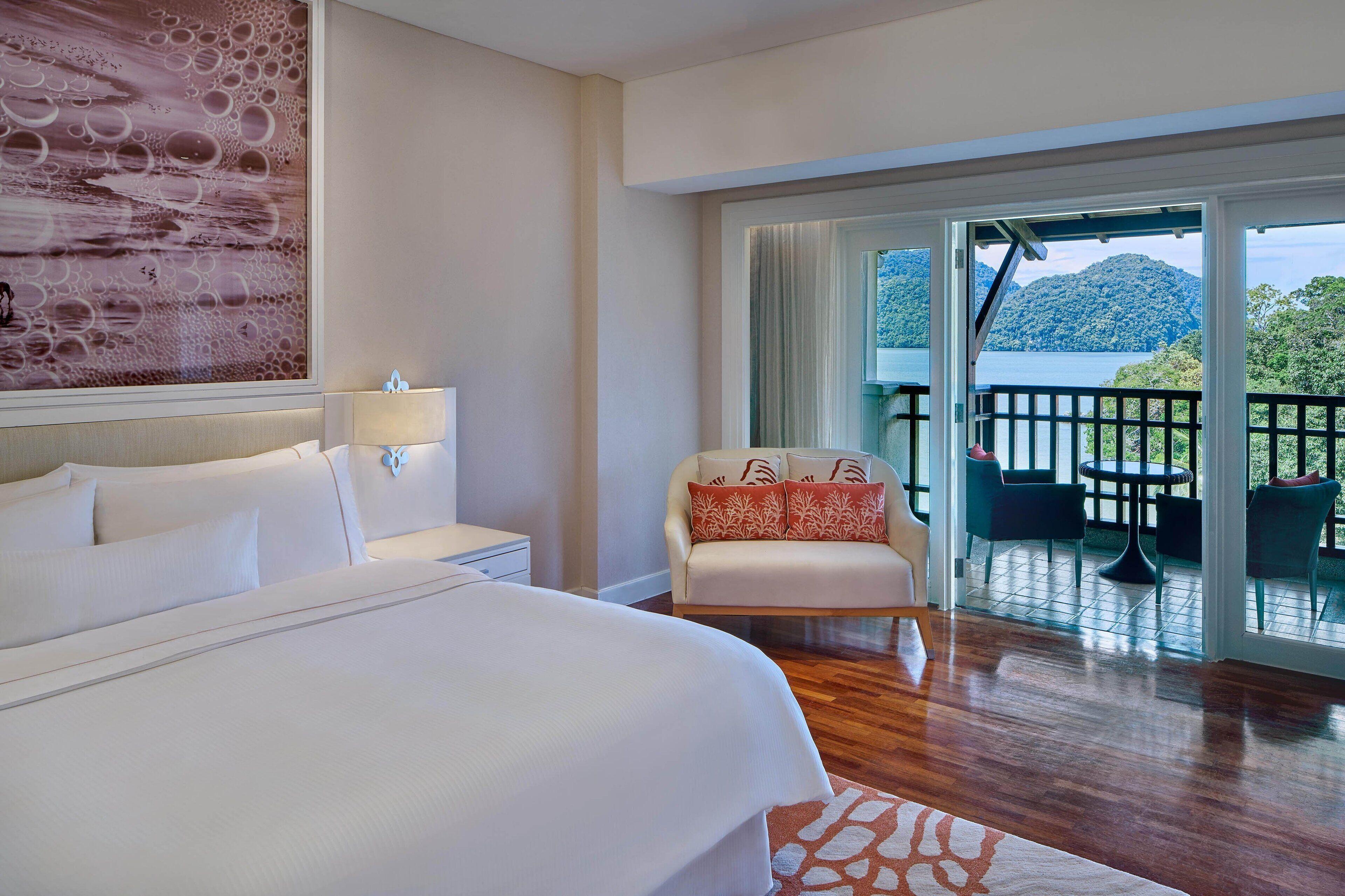 King Room Partial Ocean View