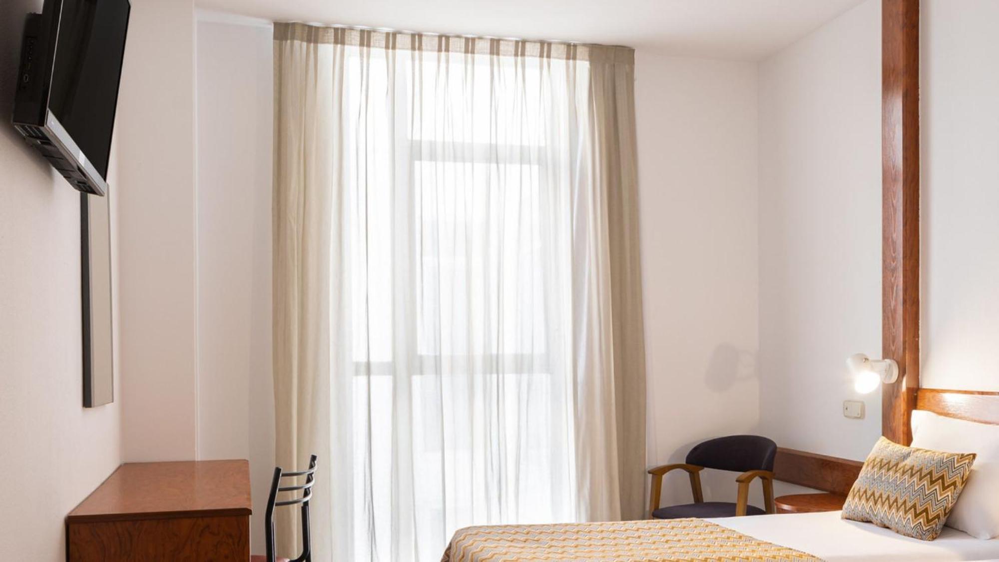 Single Room,1706784658:JPEG
