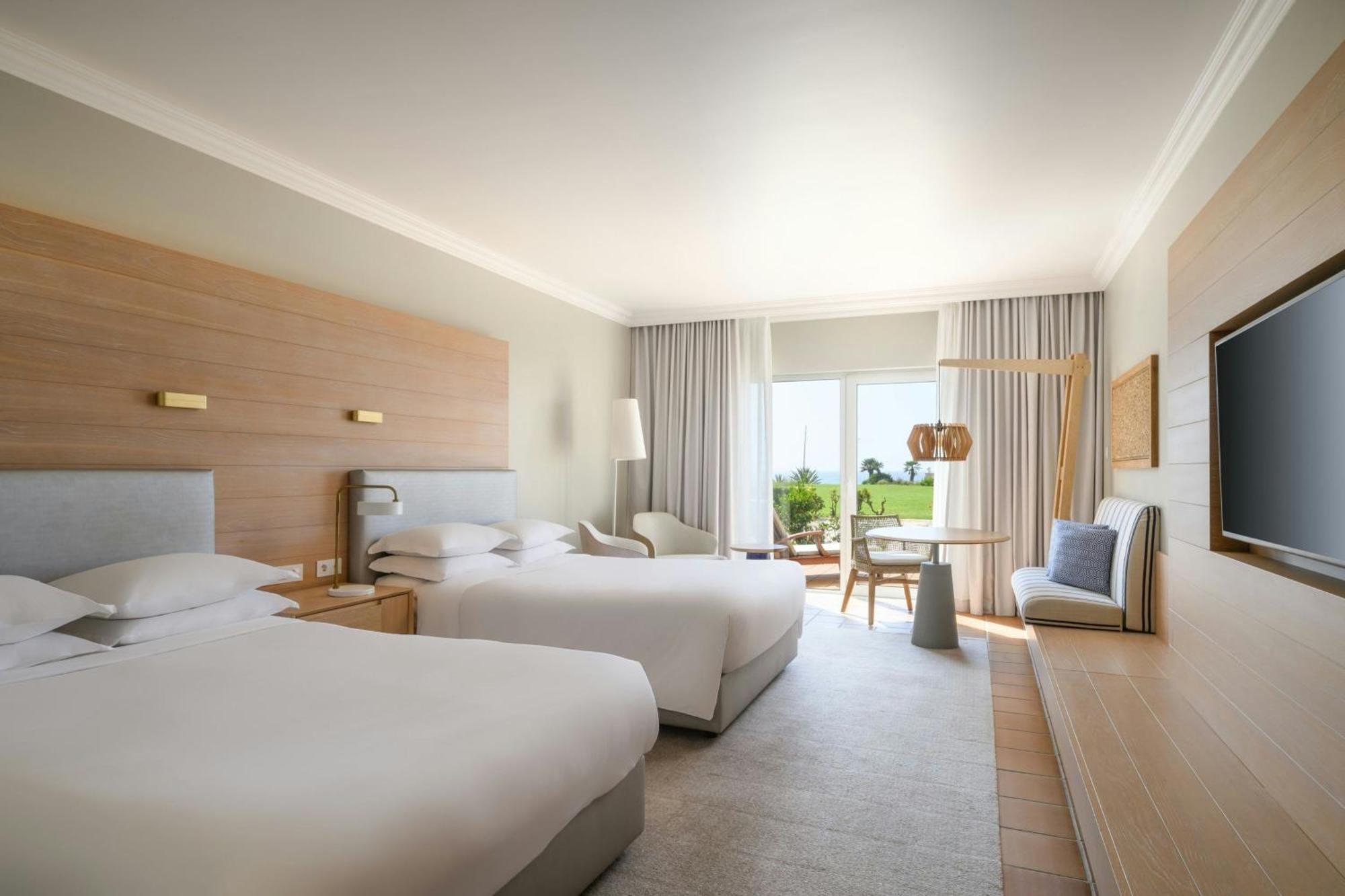 Double Room 2 Double Beds Premium Oceanfront View