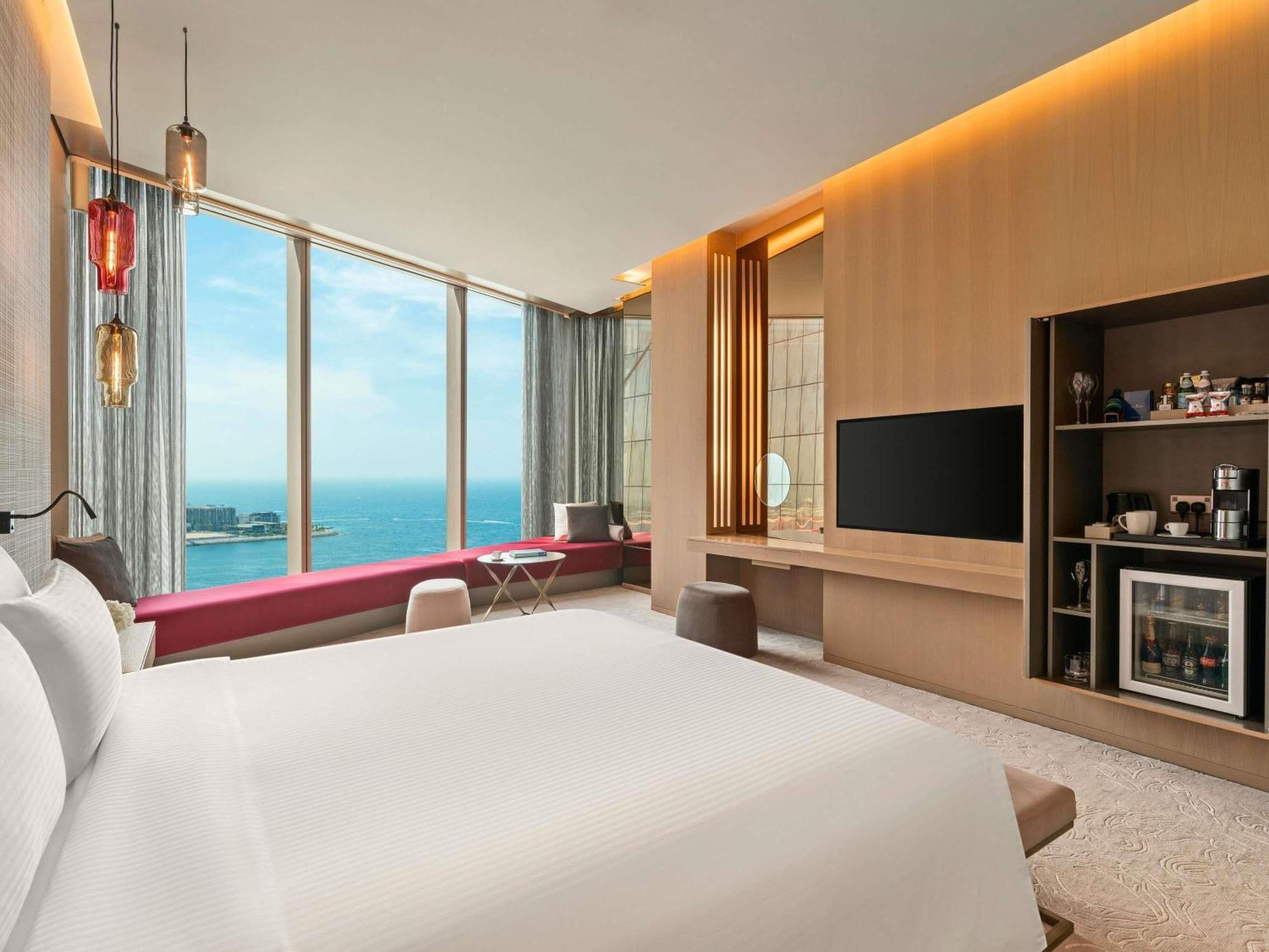 Panorama Room