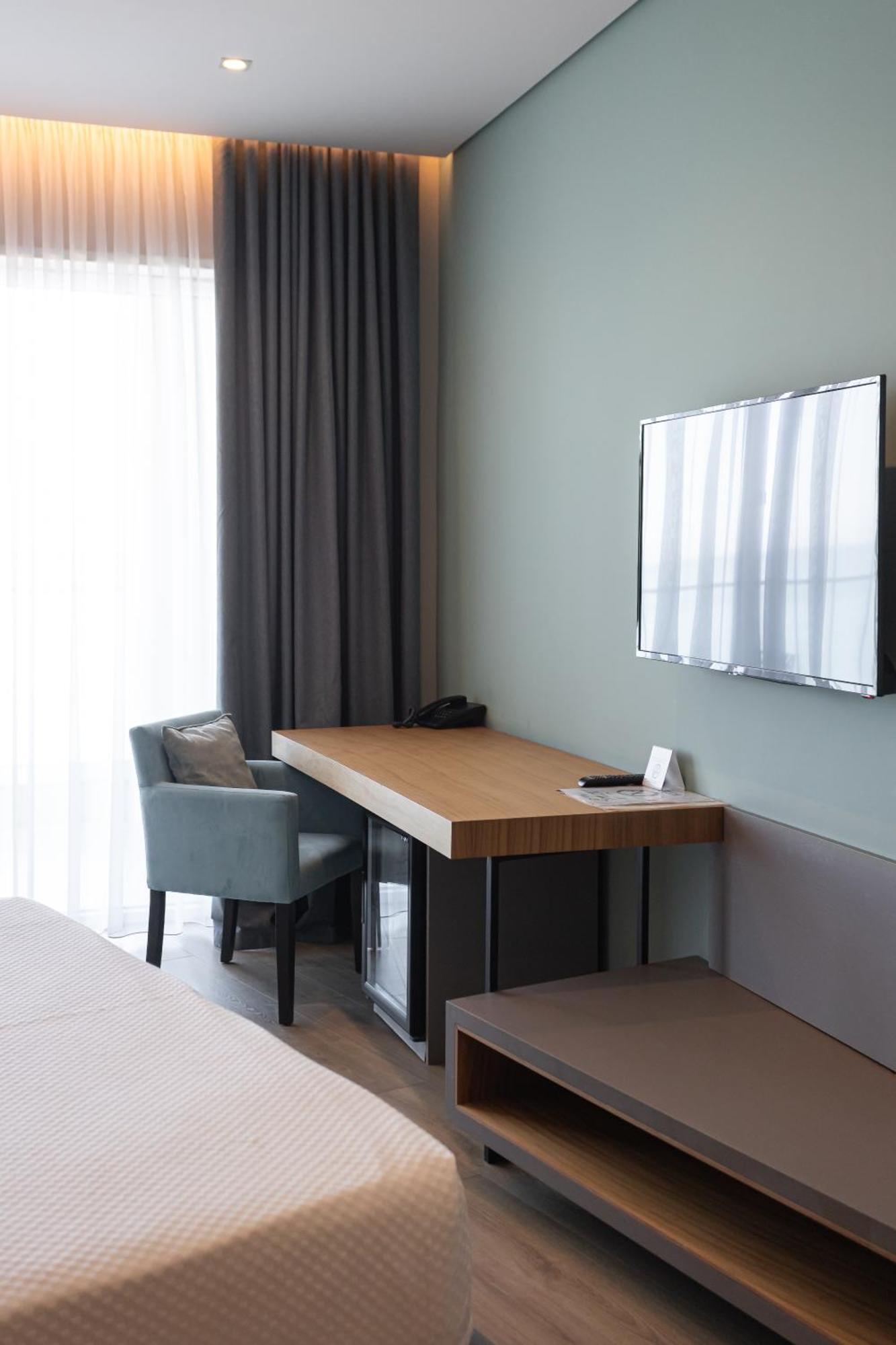 King Room Mountain View