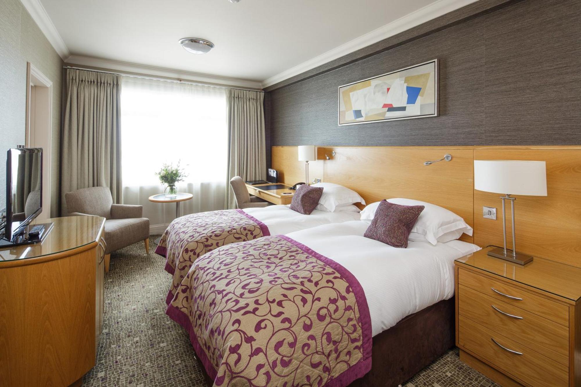 Superior Twin Room with Harbour View