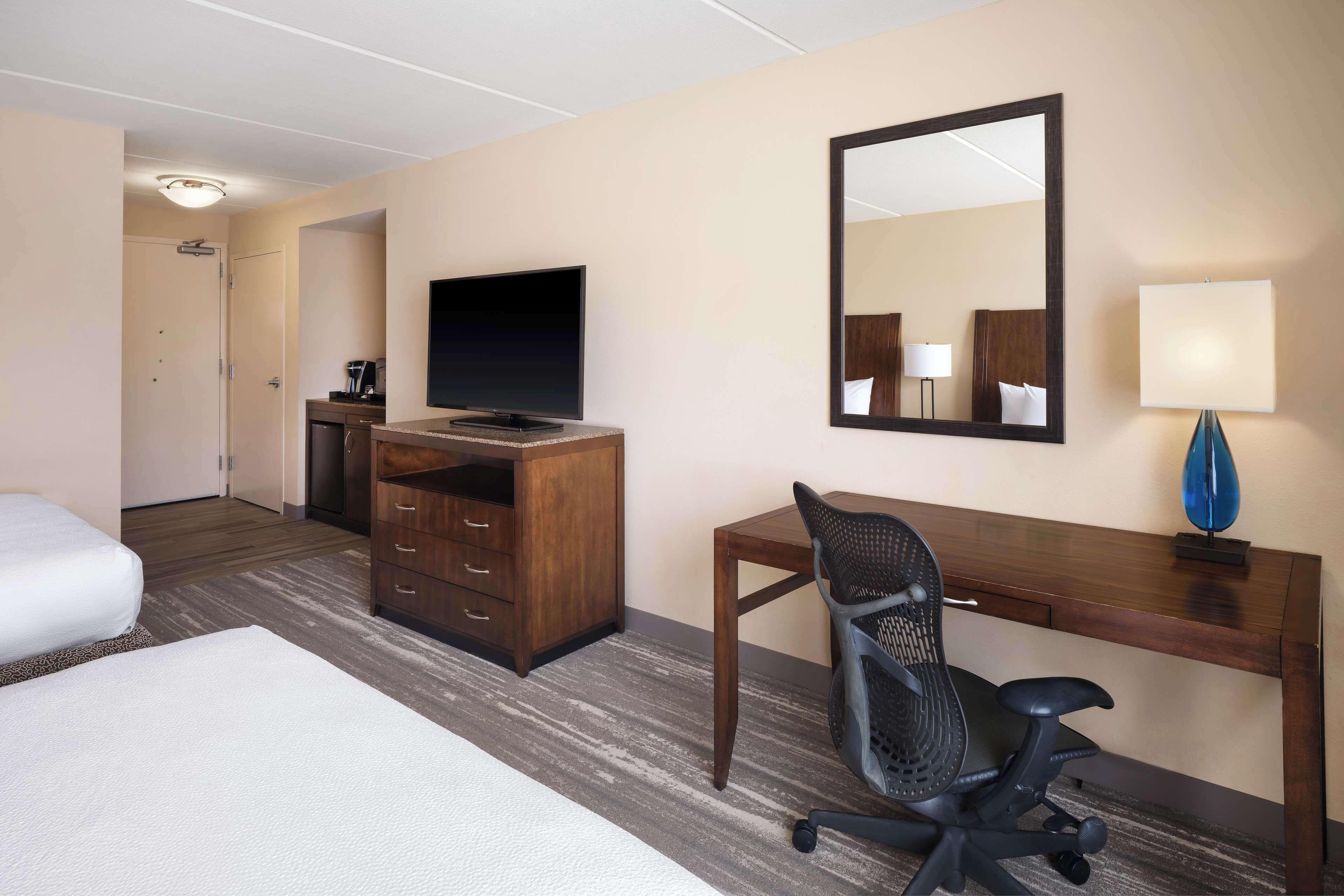 Queen Room Two Queen Beds Mobility Access