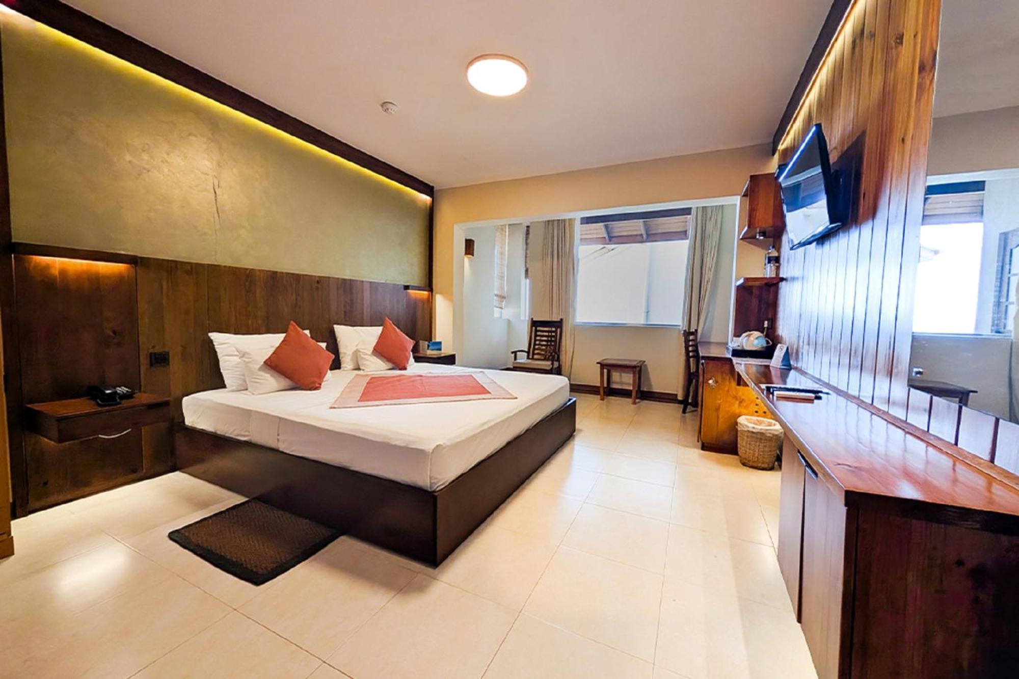 DELUXE SEA VIEW WITH BALCONY - Twin Bed