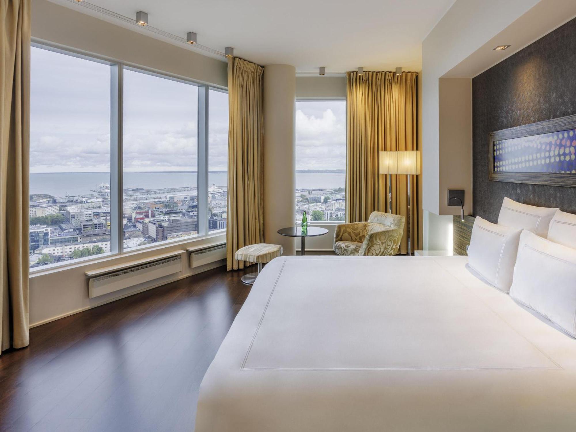 Executive King  Suite