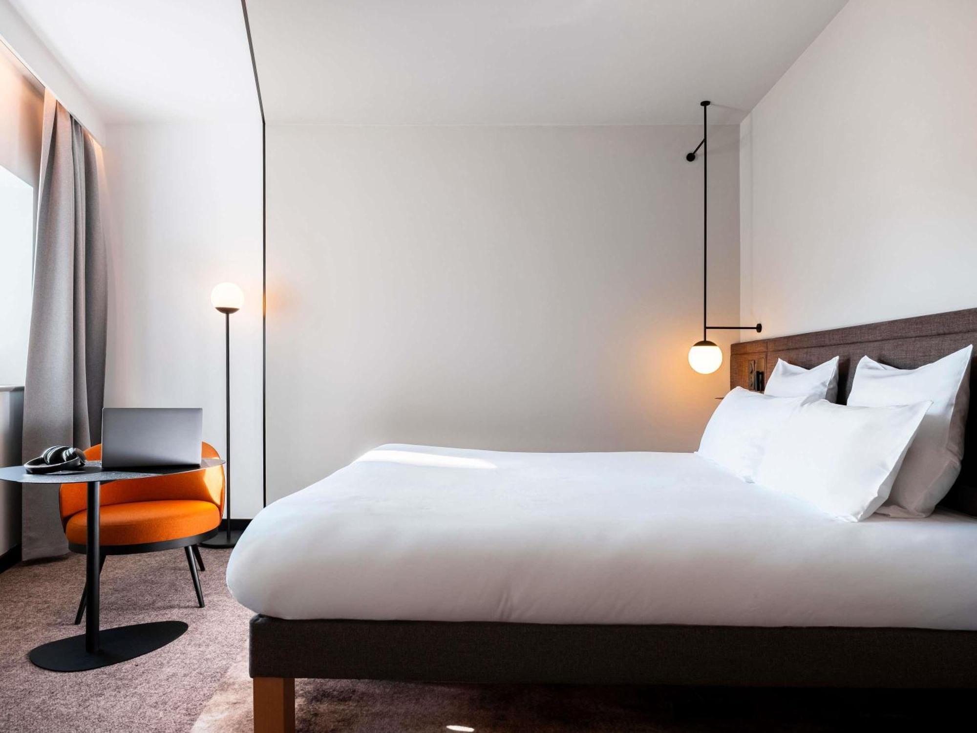 Deluxe Room with a Queen Bed