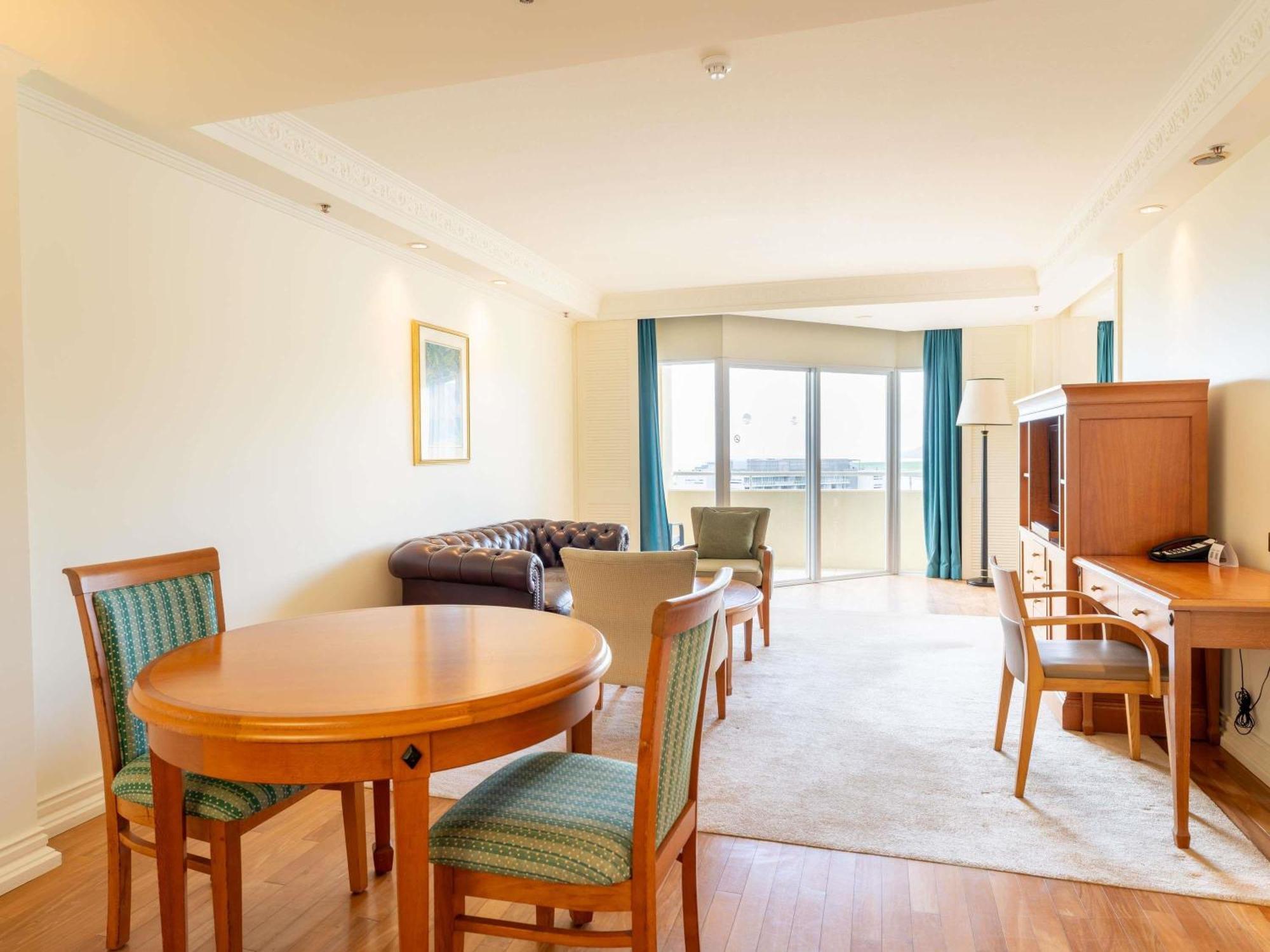 Executive Suite met Kingsize Bed en Uitzicht op de Haven