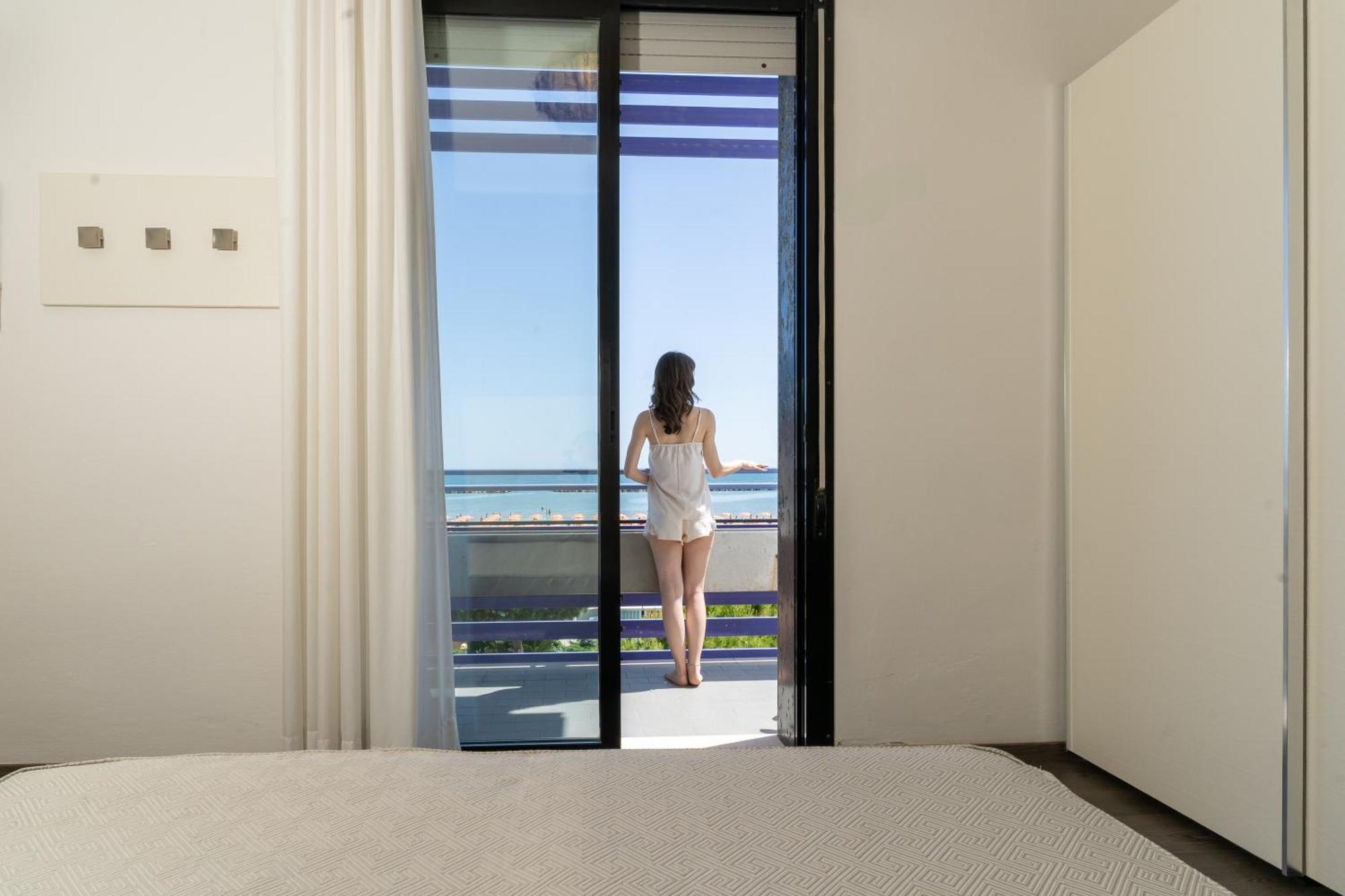 Superior Triple Room Sea View,1717031376:JPEG