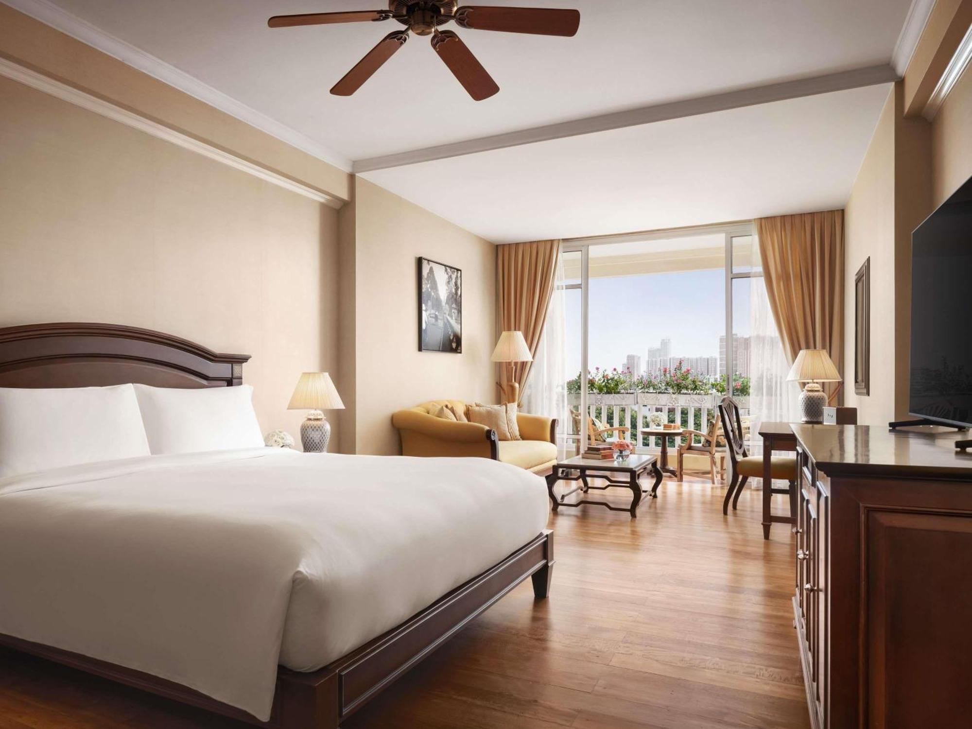 Chambre Lit King-Size de Luxe Club avec Accès au Salon Exécutif