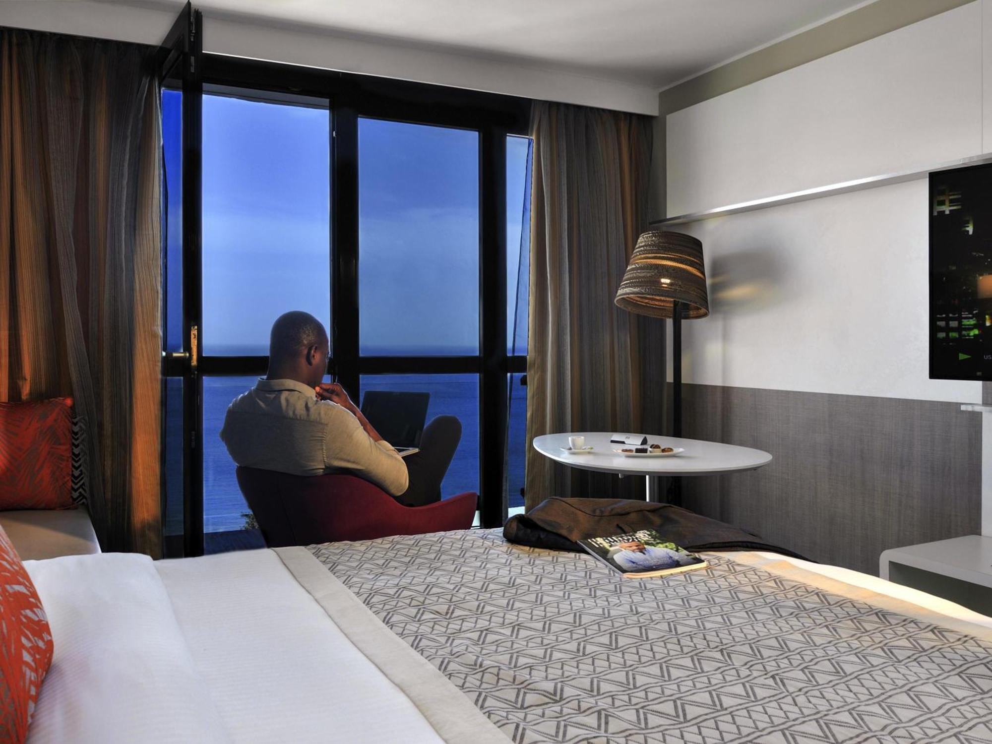 Chambre Lit King-Size Supérieure - Vue sur Mer