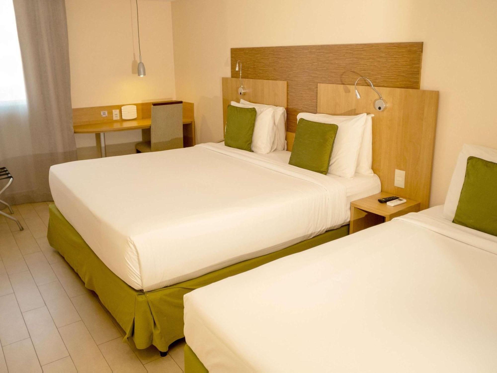 Habitación Estándar - 1 cama doble y 1 individual