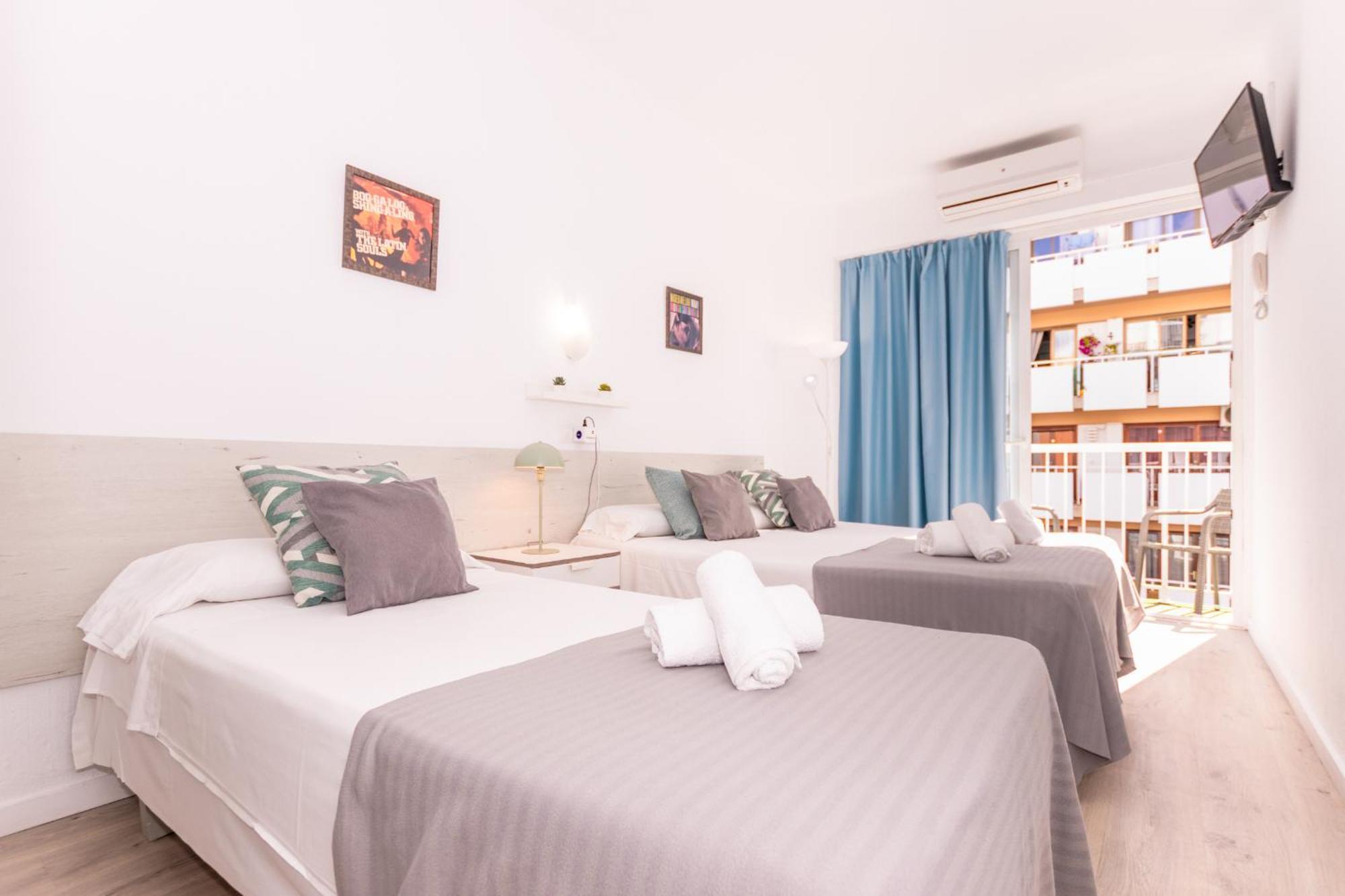 Triple Room Balcony