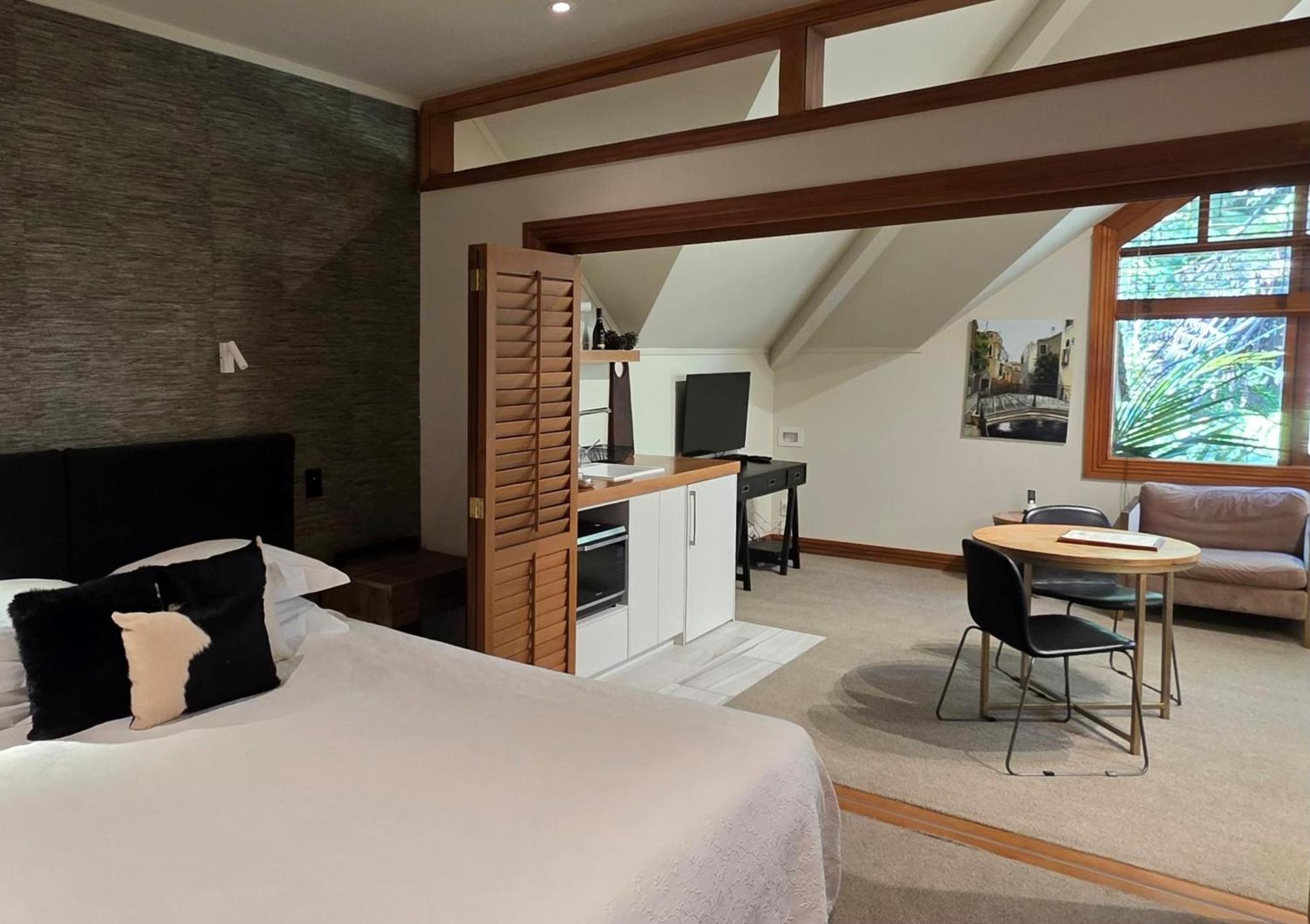 One-Bedroom Suite