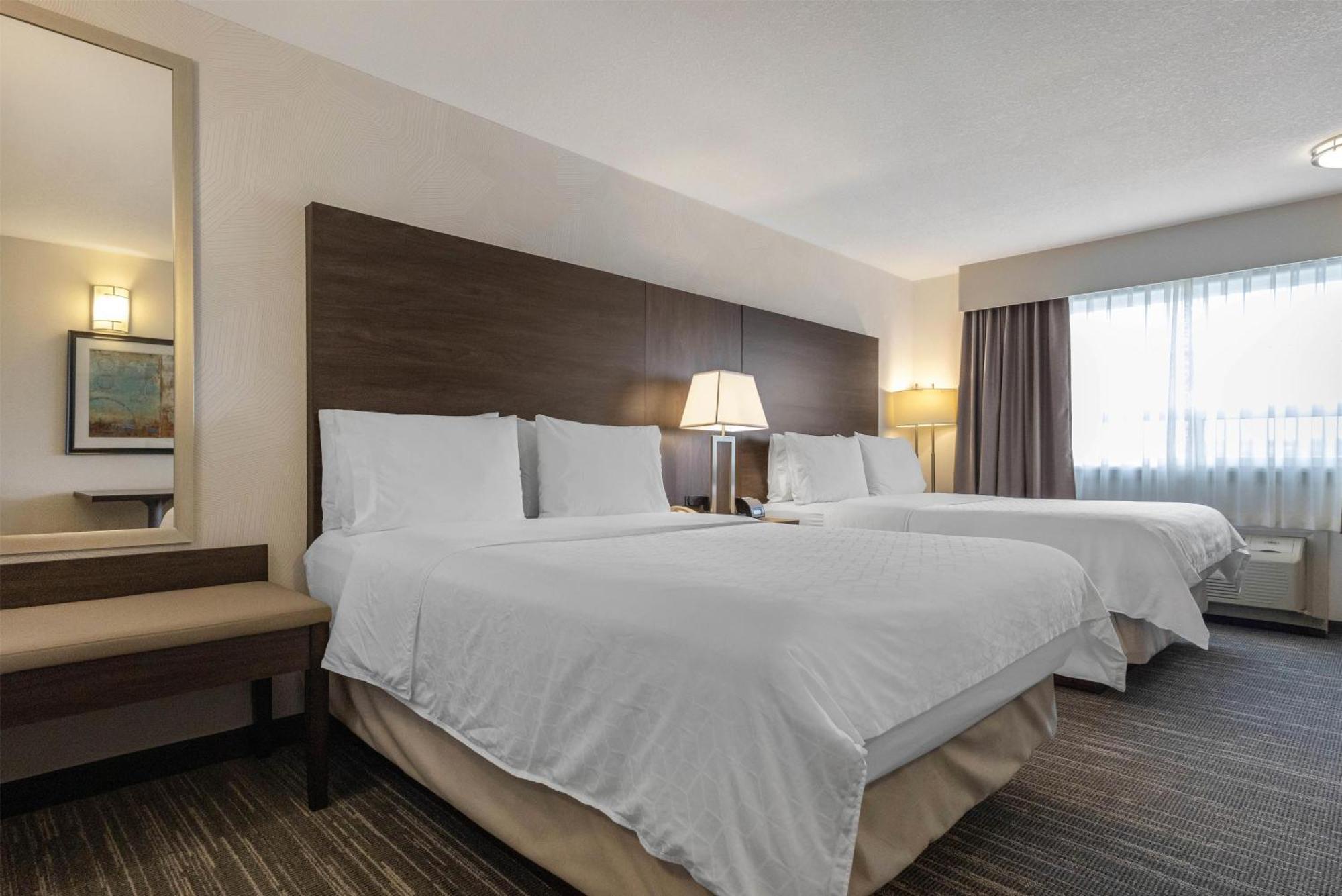 Queen Room with Two Queen Beds - Non-Smoking
